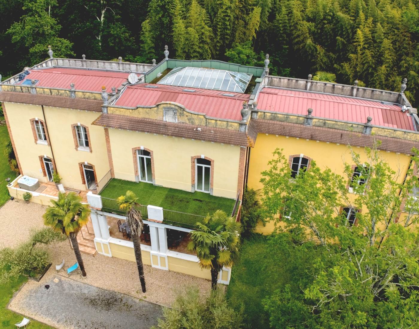 Le château de Larunque