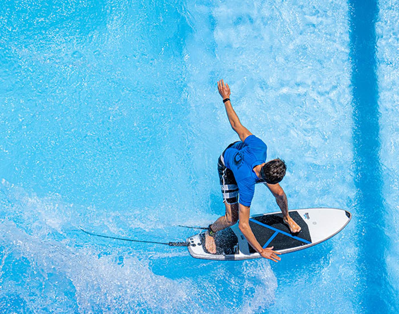 Surf Wave Island Hotel