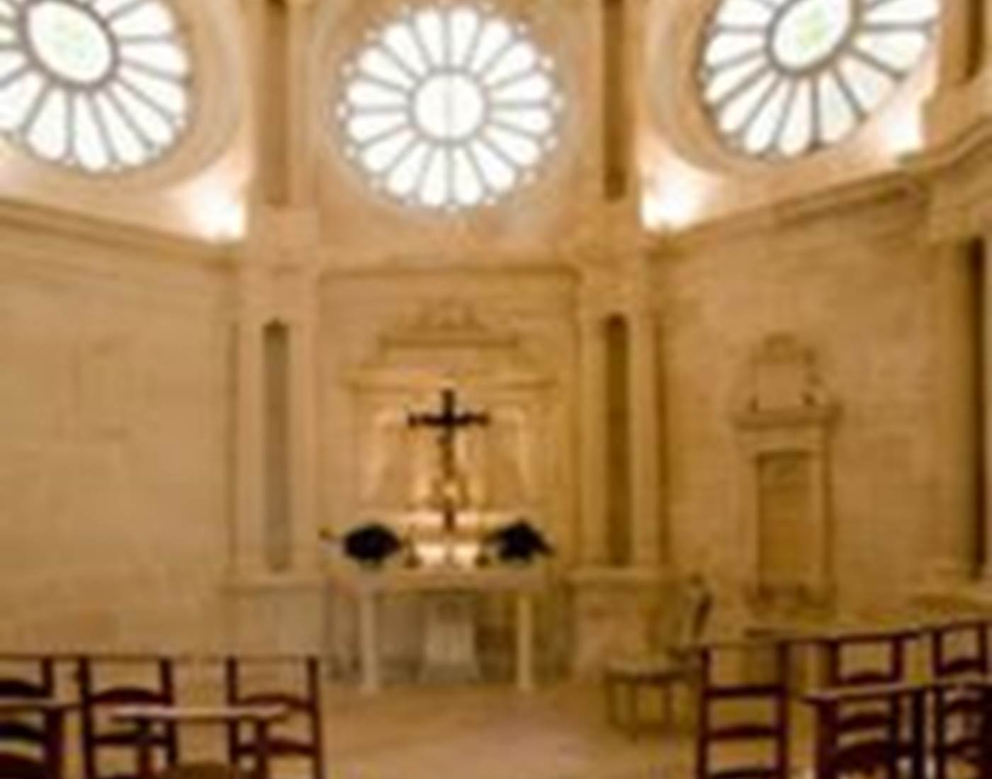 Intérieur et extérieur de la chapelle après rénovations