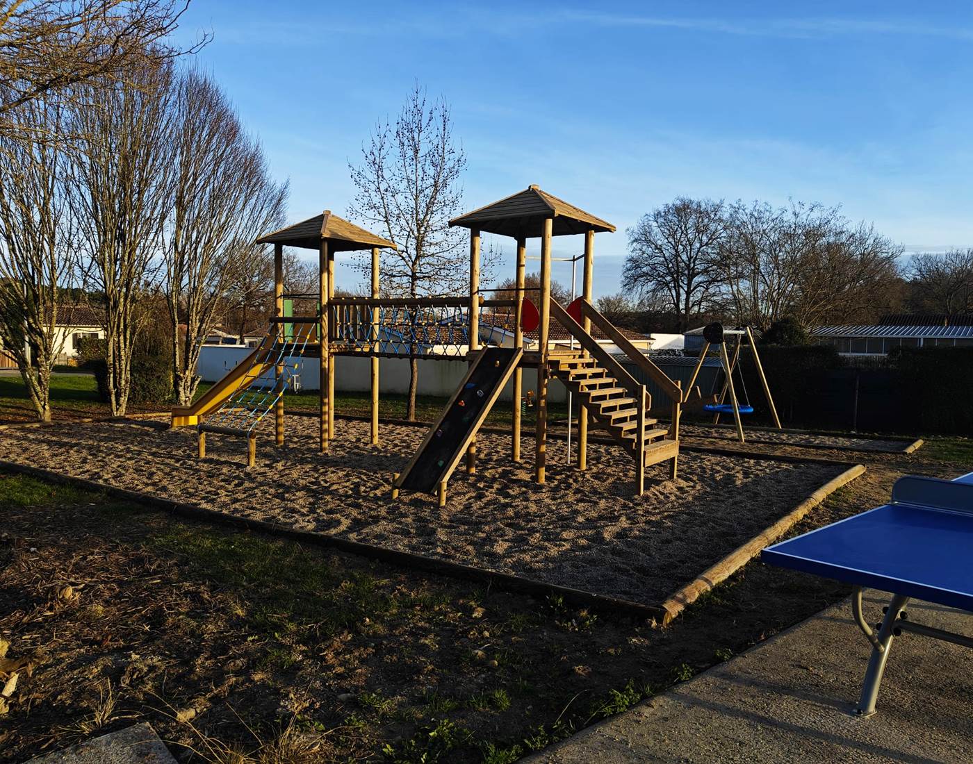 Gîtes, chambre d'hôtes et table d'hôtes gastronomique à Casteljaloux Lot et Garonne, piscine, jacuzzi et spa