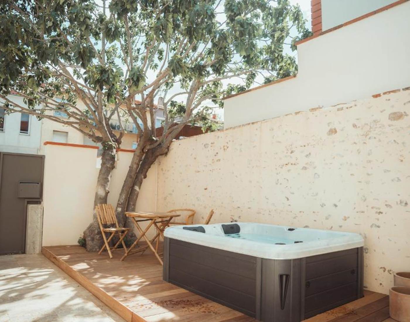 Maison Balas - Location de vacances à Canet-en-Roussillon - Appartement avec Jacuzzi privatif Casa & Spa"
