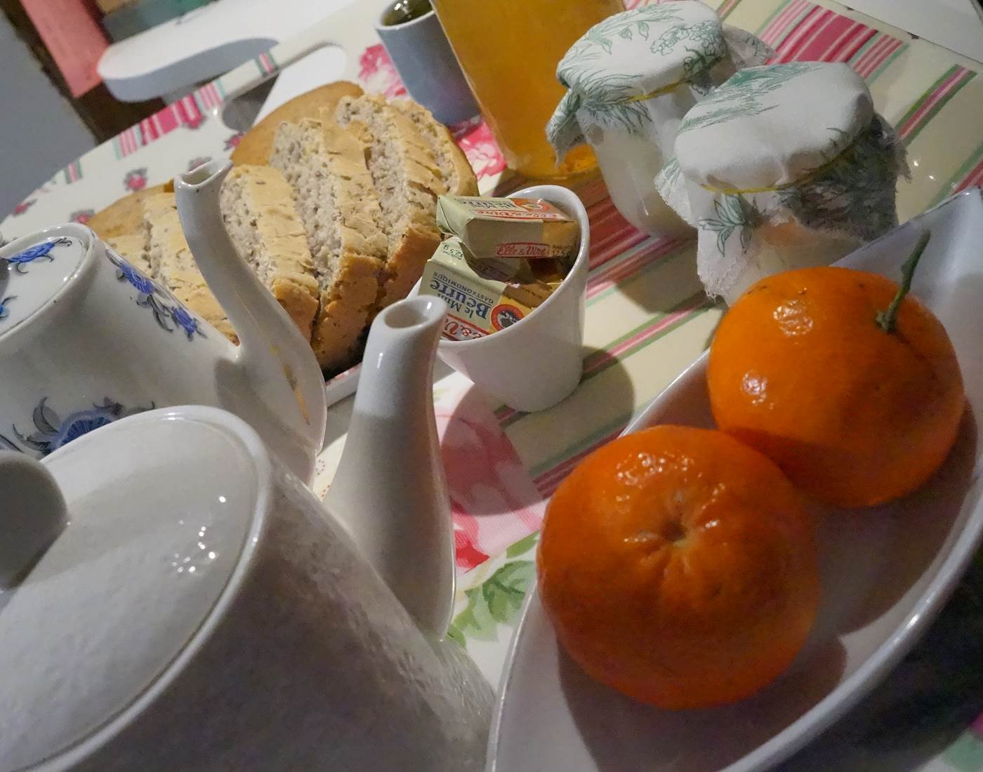 Chambre d'hôtes l'Ephémère - Limoges : plateau du petit déjeuner