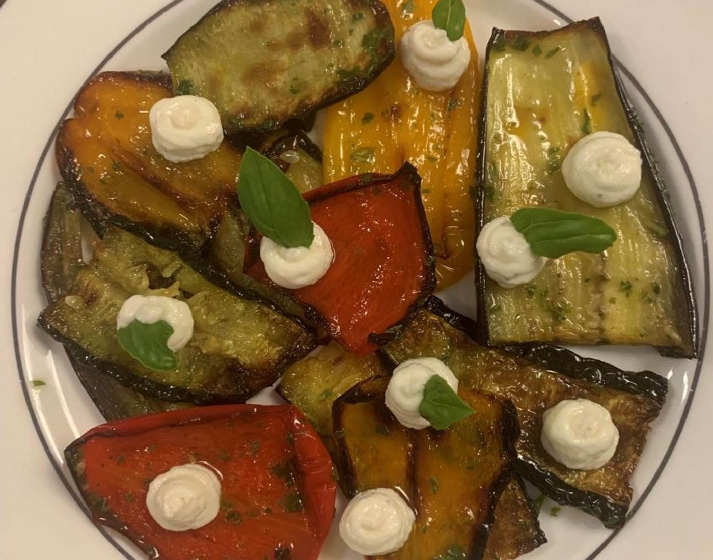 L'AUBERGE DU RANC légumes rôtis et pélardon