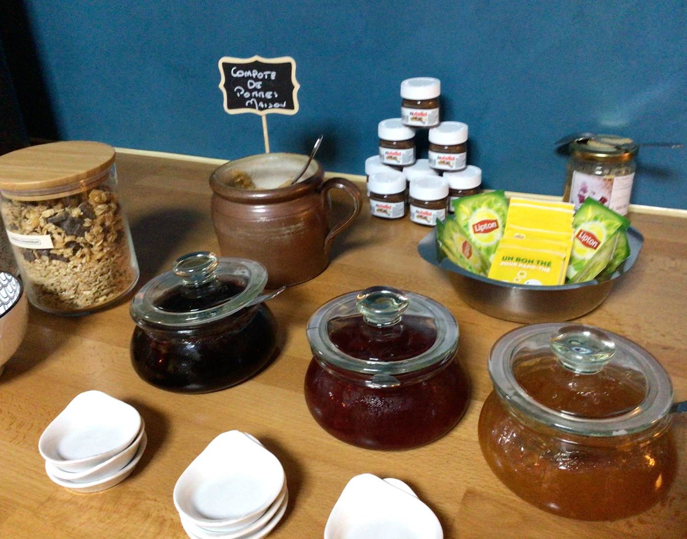 Petit déjeuner hôtel Bellevue Bagnoles Normandie