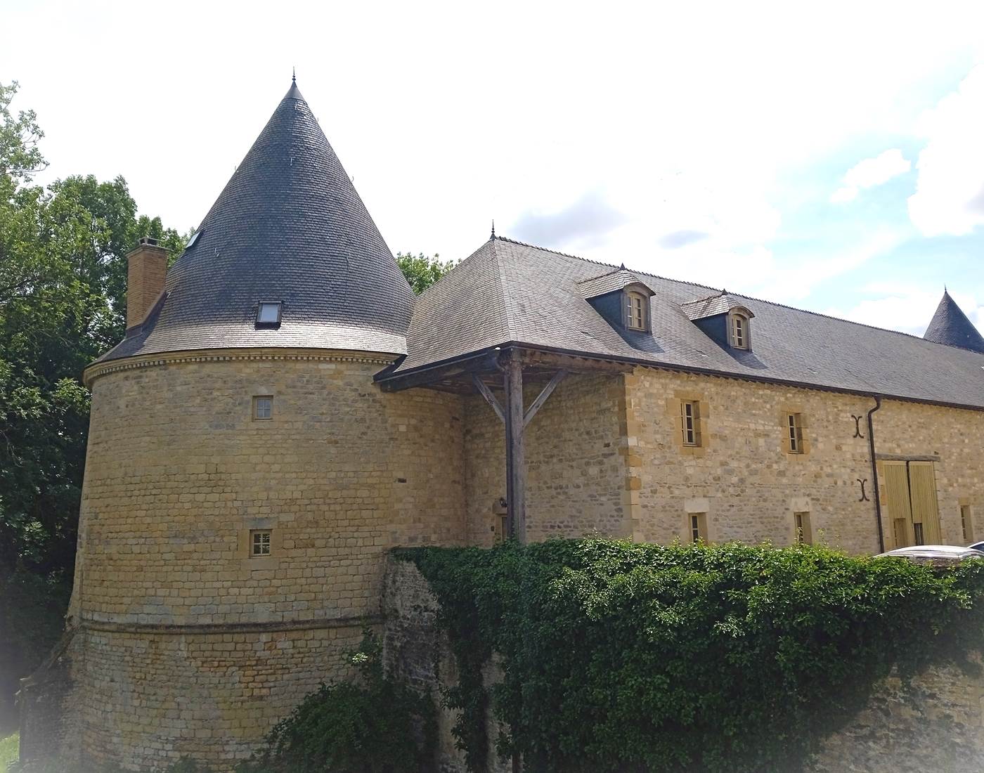 vue sur le Gîte du Pont