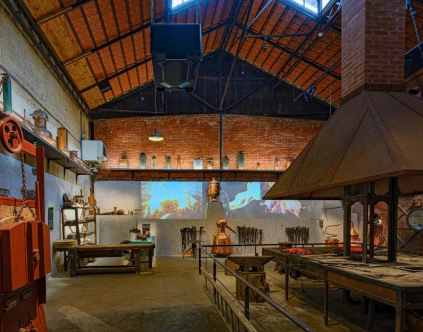 Voyage dans l'histoire industrielle avec la Cuivrerie de Cerdon dans l'Ain.