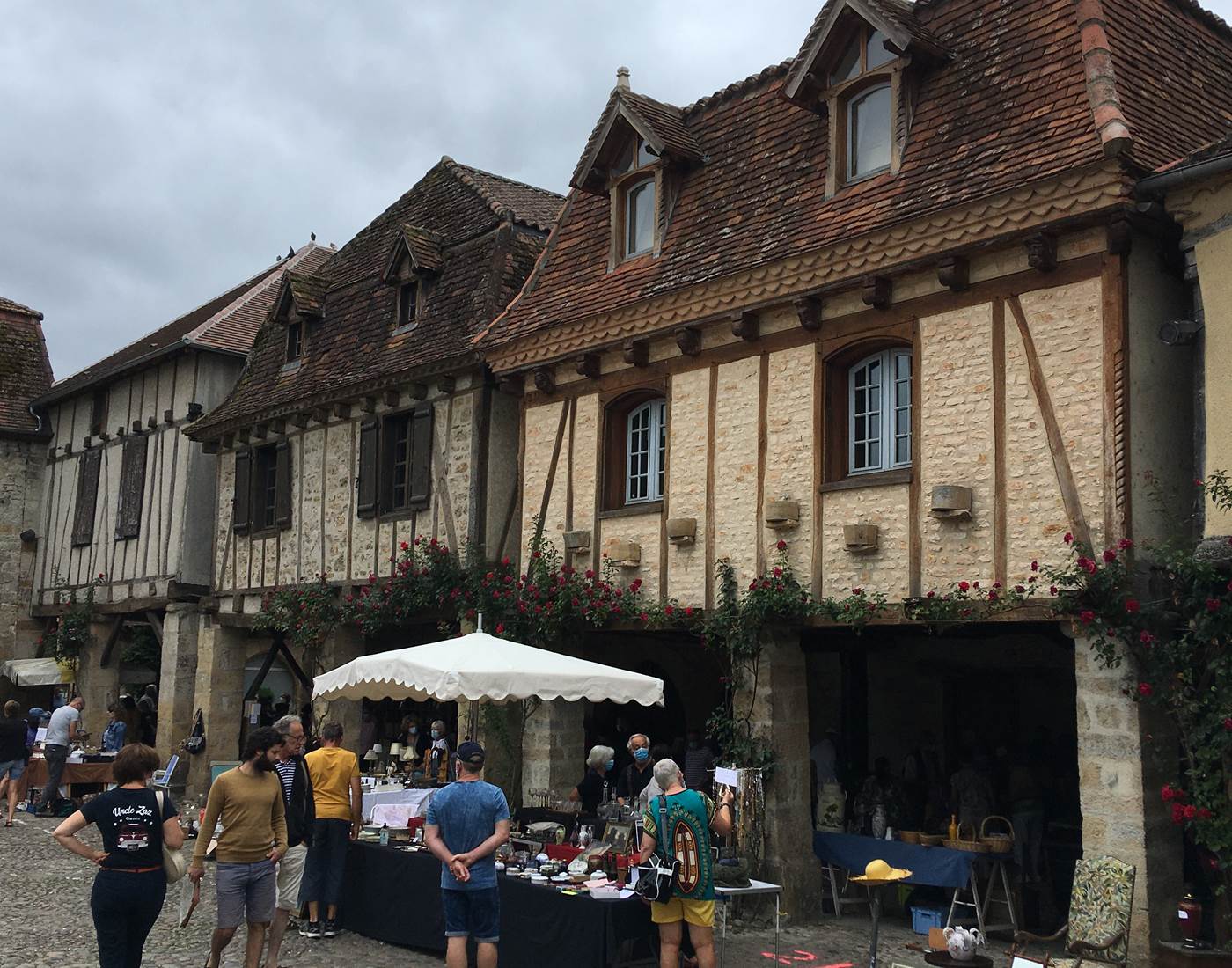 Brocante à Bretenoux