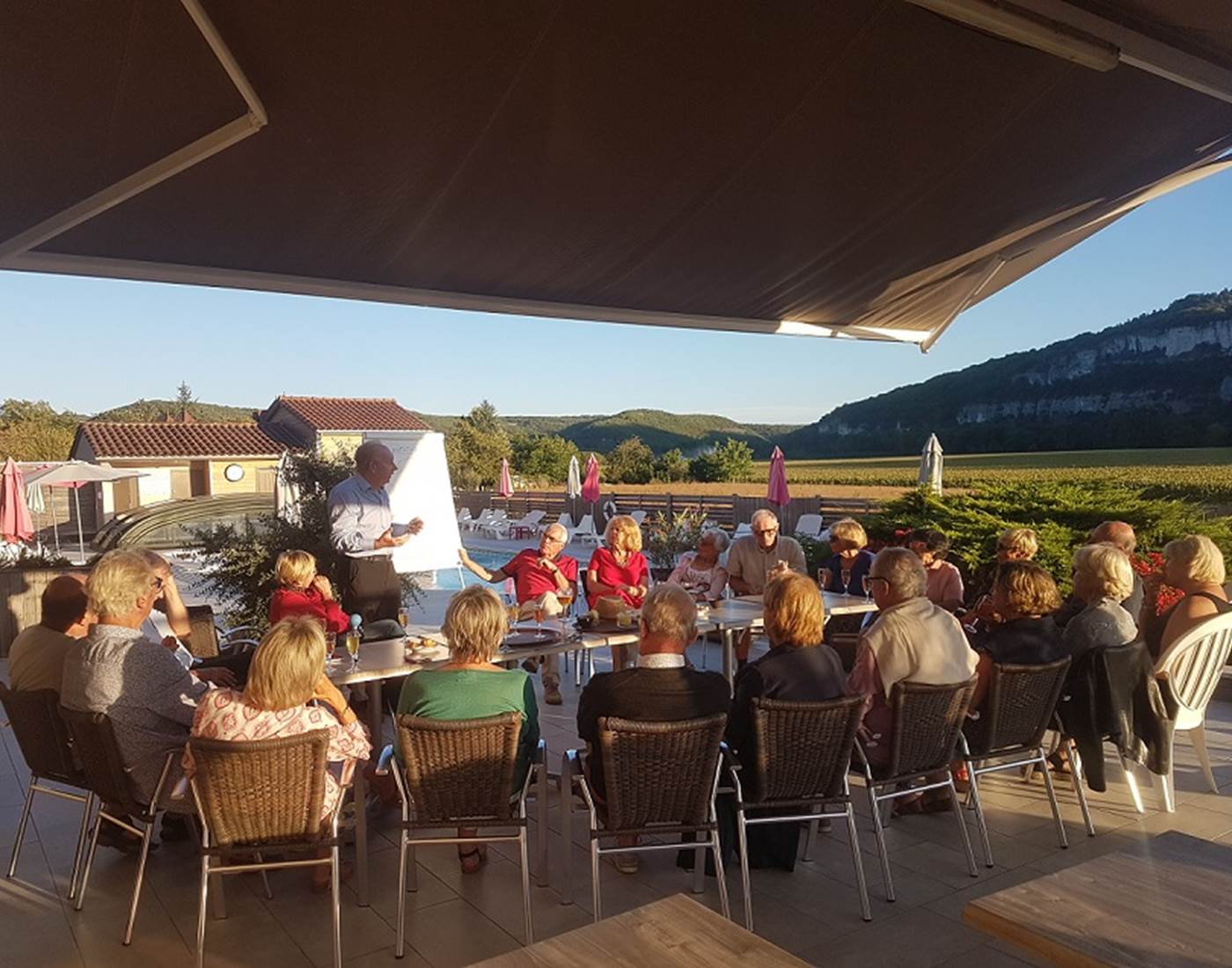 En attendant l'apéritif