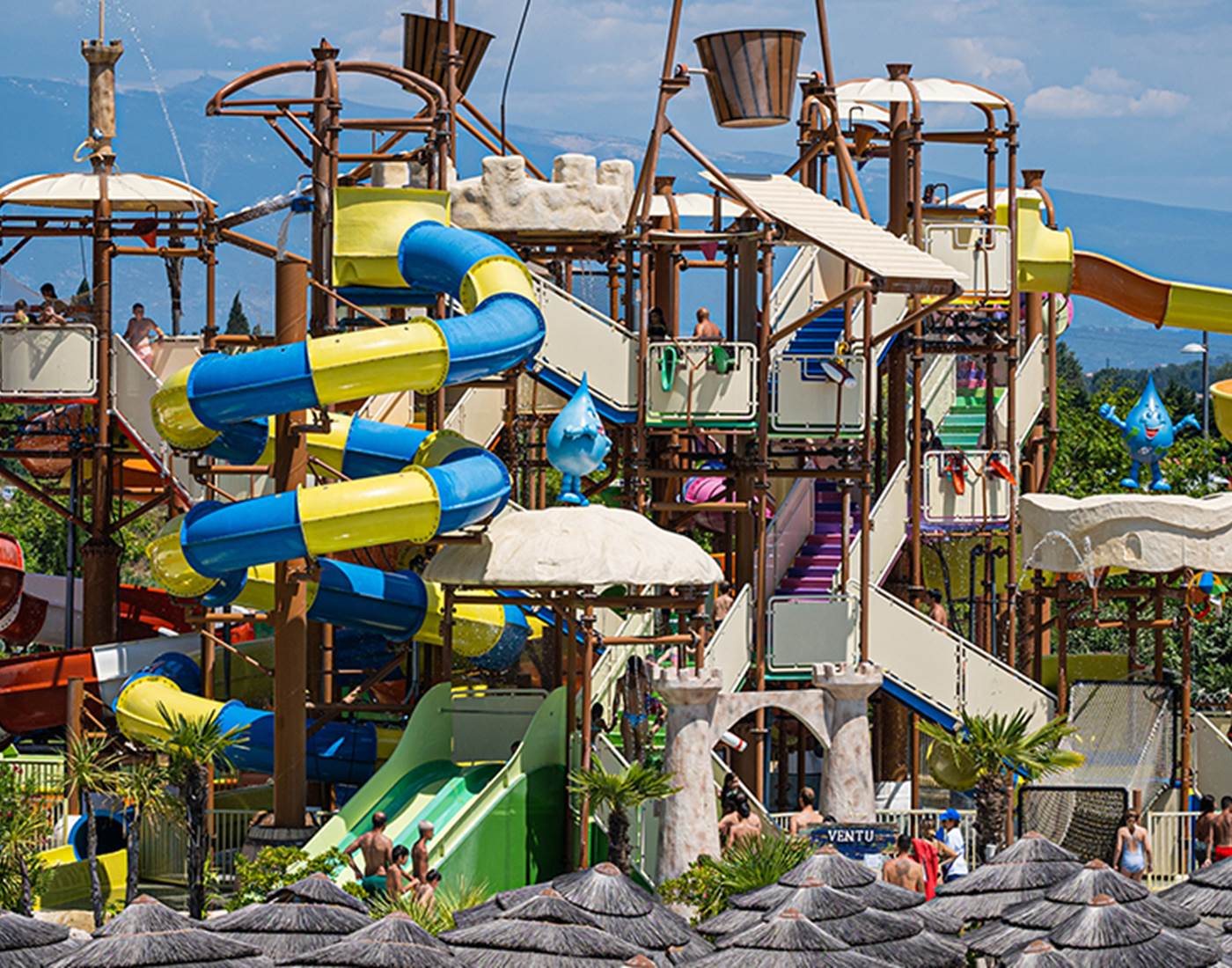 entrée au Parc Spirou et Wave Island plus hôtel