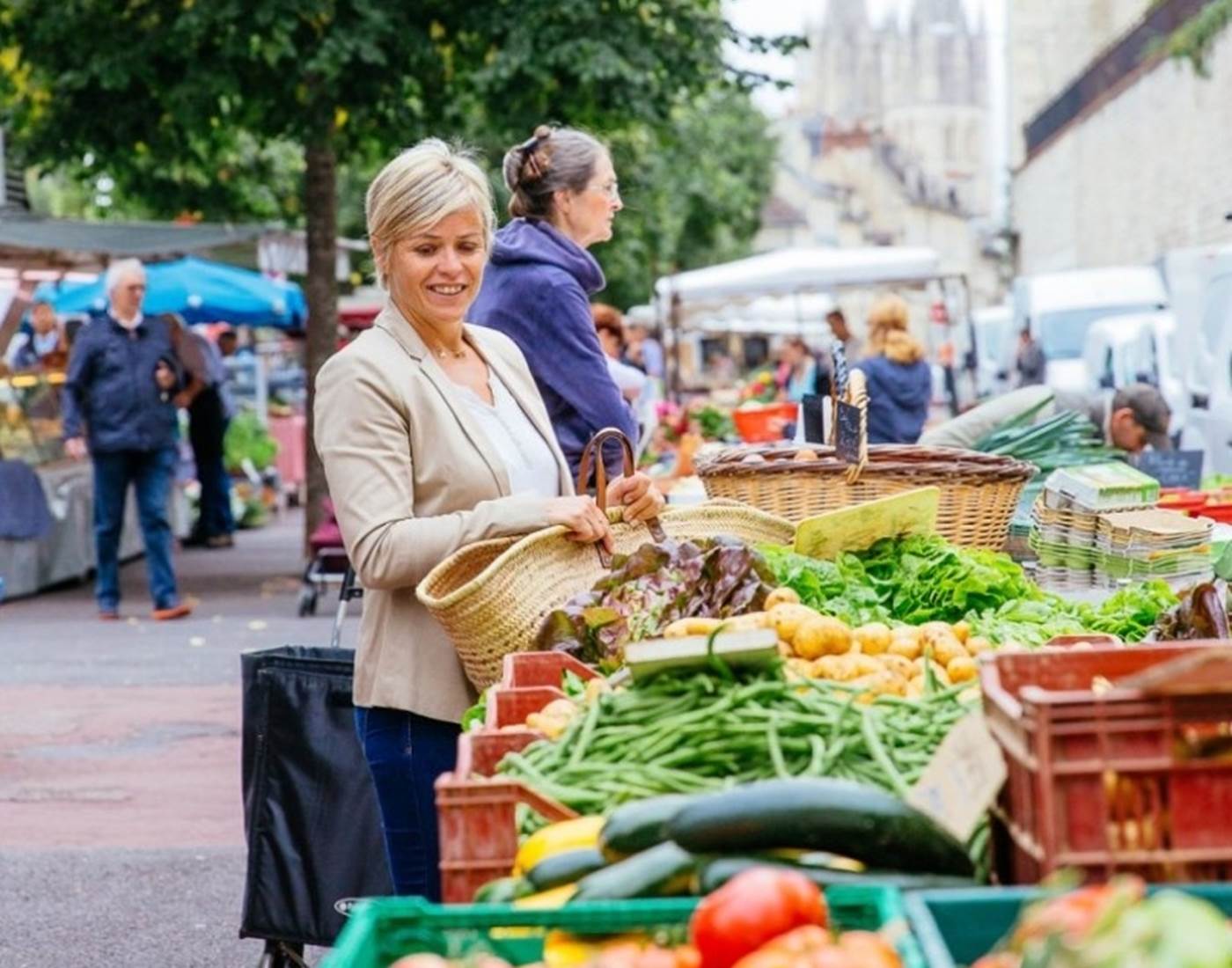 Marché Place St Sauveur Caen