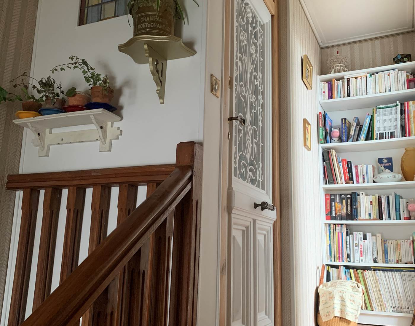 PALIER SECOND ETAGE-news