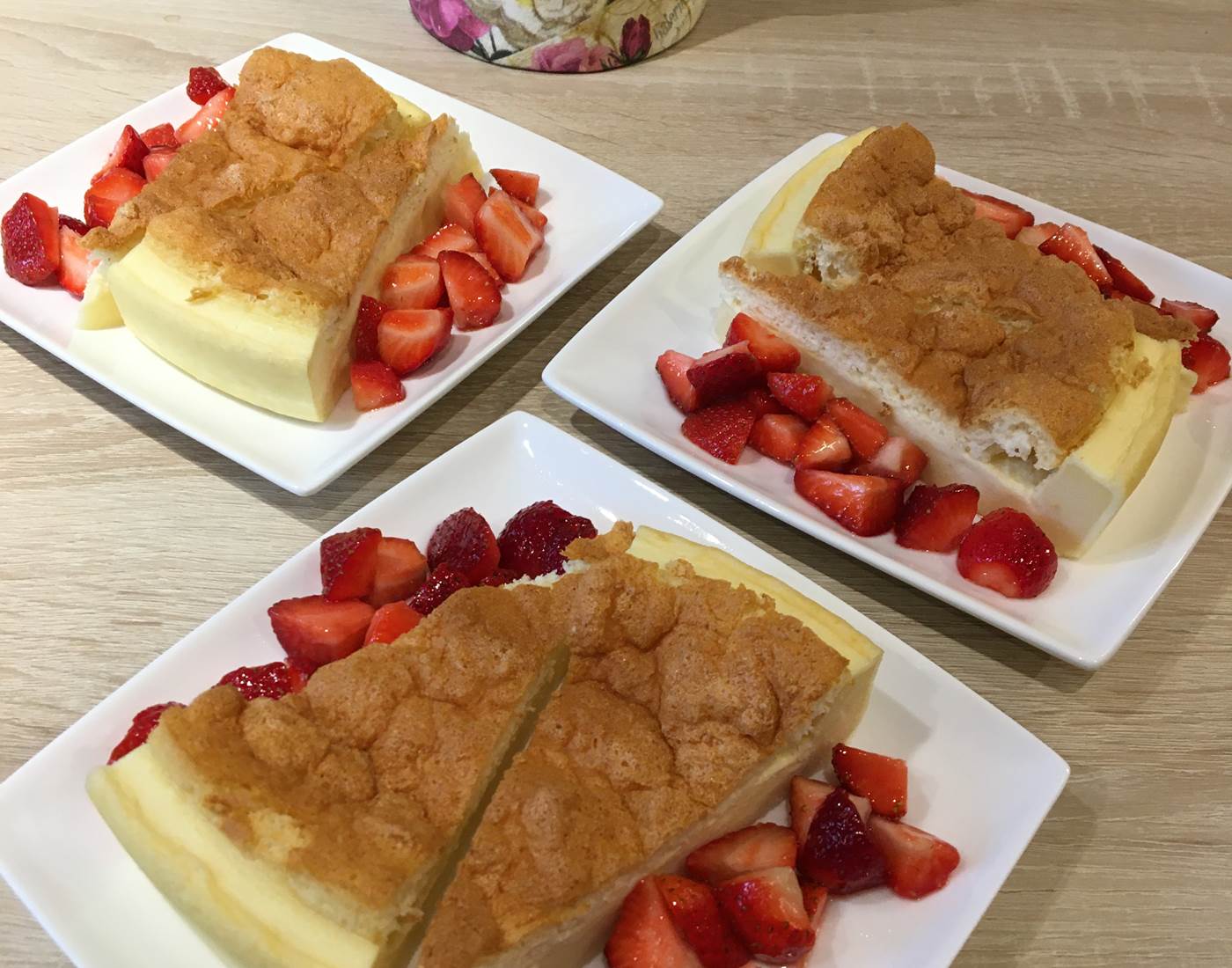 breakfast gâteau fraises feuillantines dordogne-page