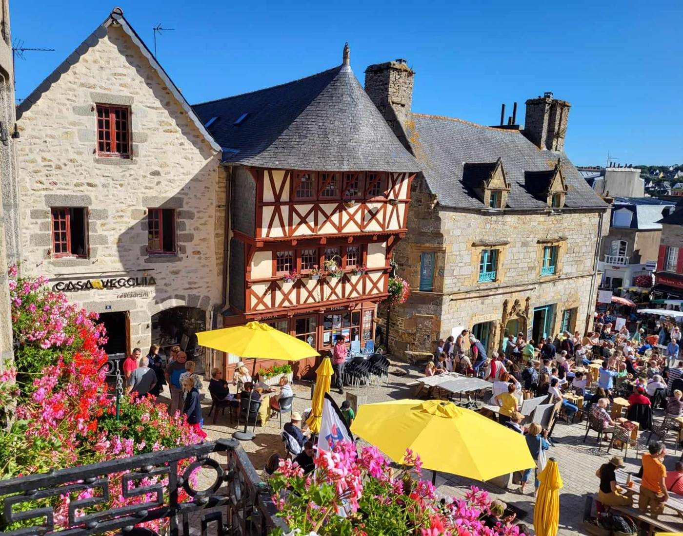Le marché de Saint-Renan, ville médiévale animée et typique pour une expérience authentique au bout du Finistère