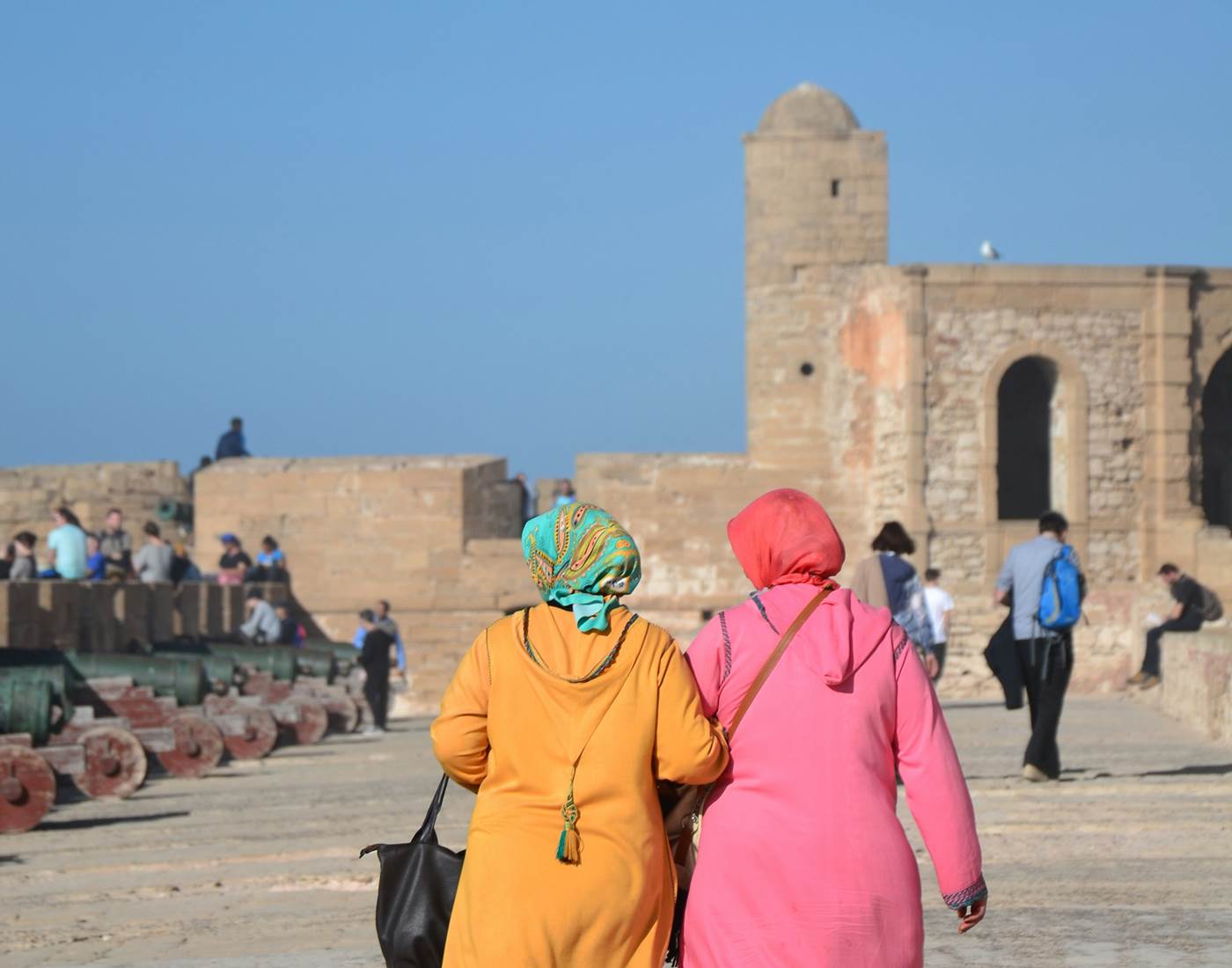 L'Élégance Marocaine : Une Ode à l'Art Vestimentaire