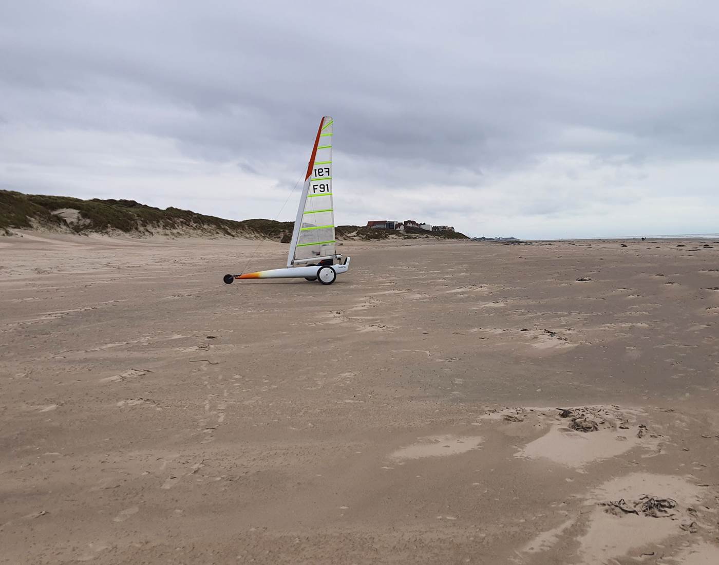 Char à voile sur la plage de Merlimont