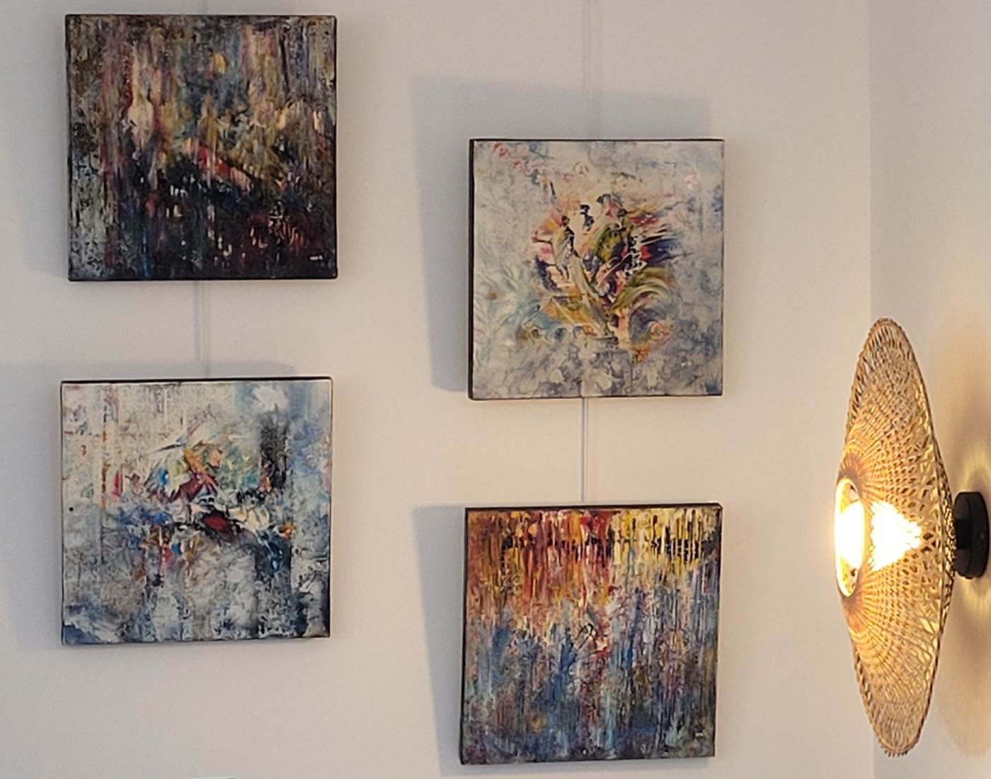 Série "Égaré parmi le bleu" 40x40-page