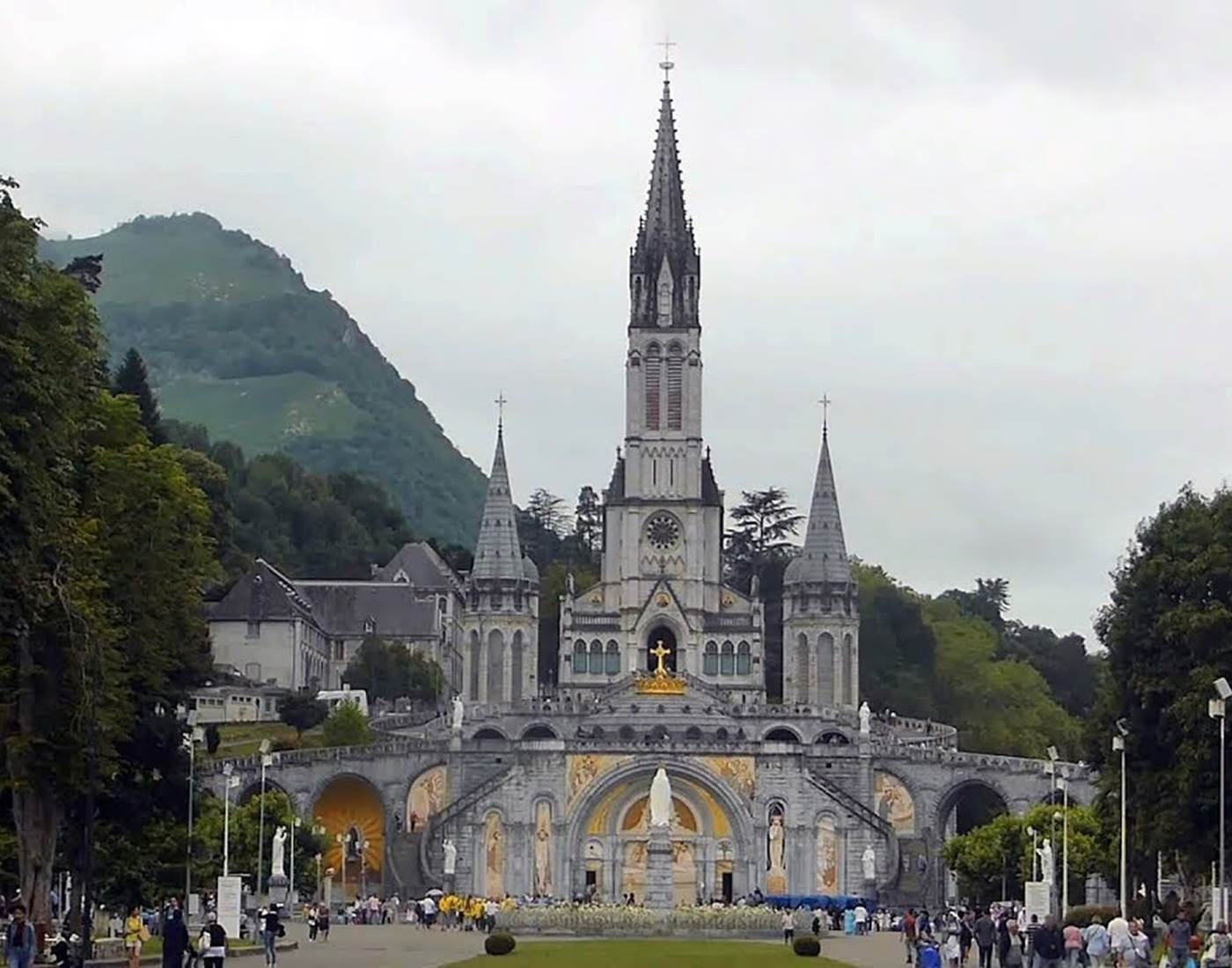 Lourdes-page