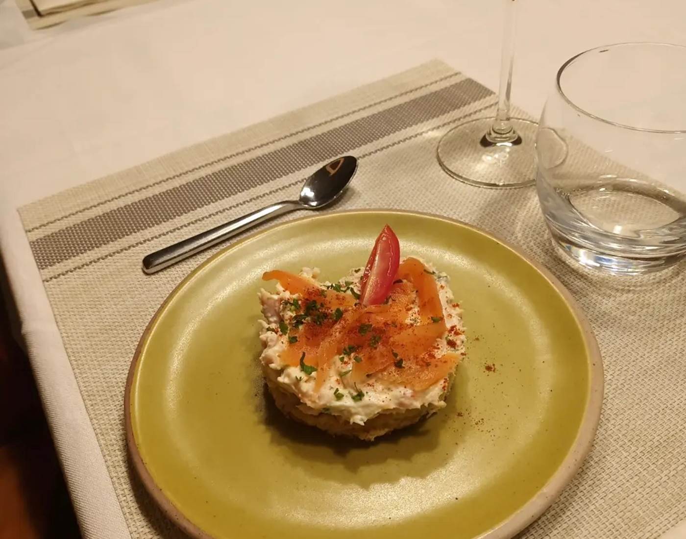 Entrée à la truite fumée - Le Veilleur de Noblat