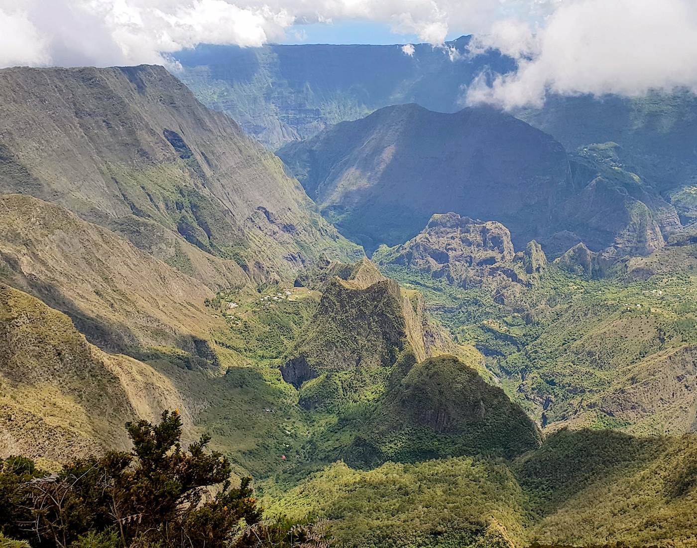 Vue Panoramique du Piton Maïdo