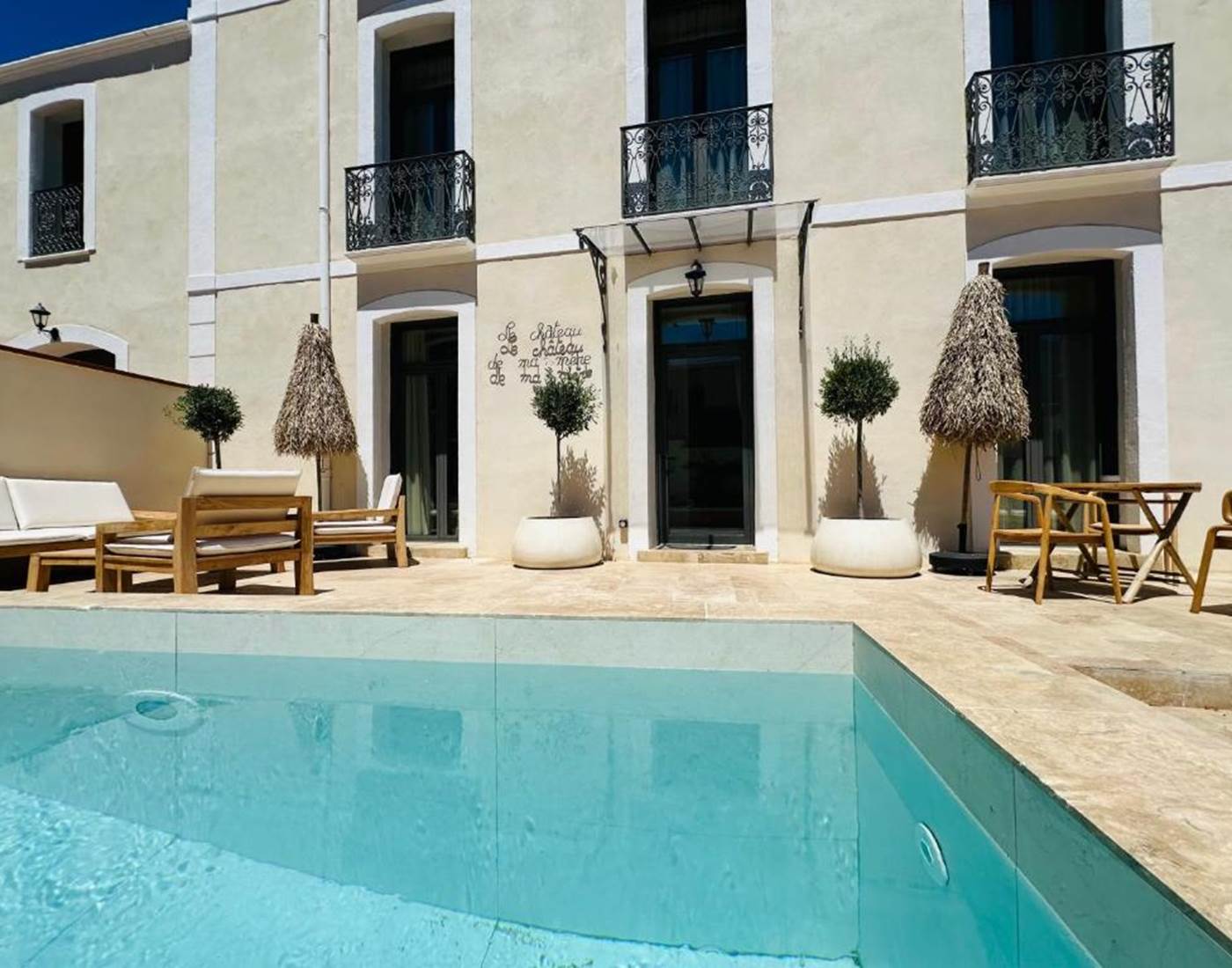 Suite Castell Maison Balas à Canet-en-Roussillon avec piscine privée, jardin et confort de luxe