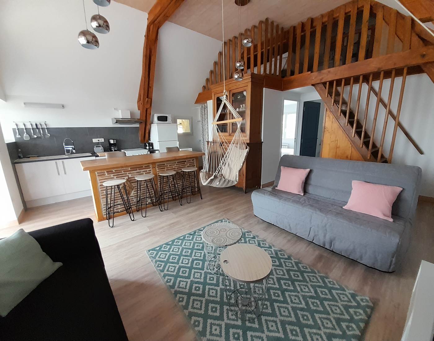 La cuisine ouverte sur le salon avec BZ en 160