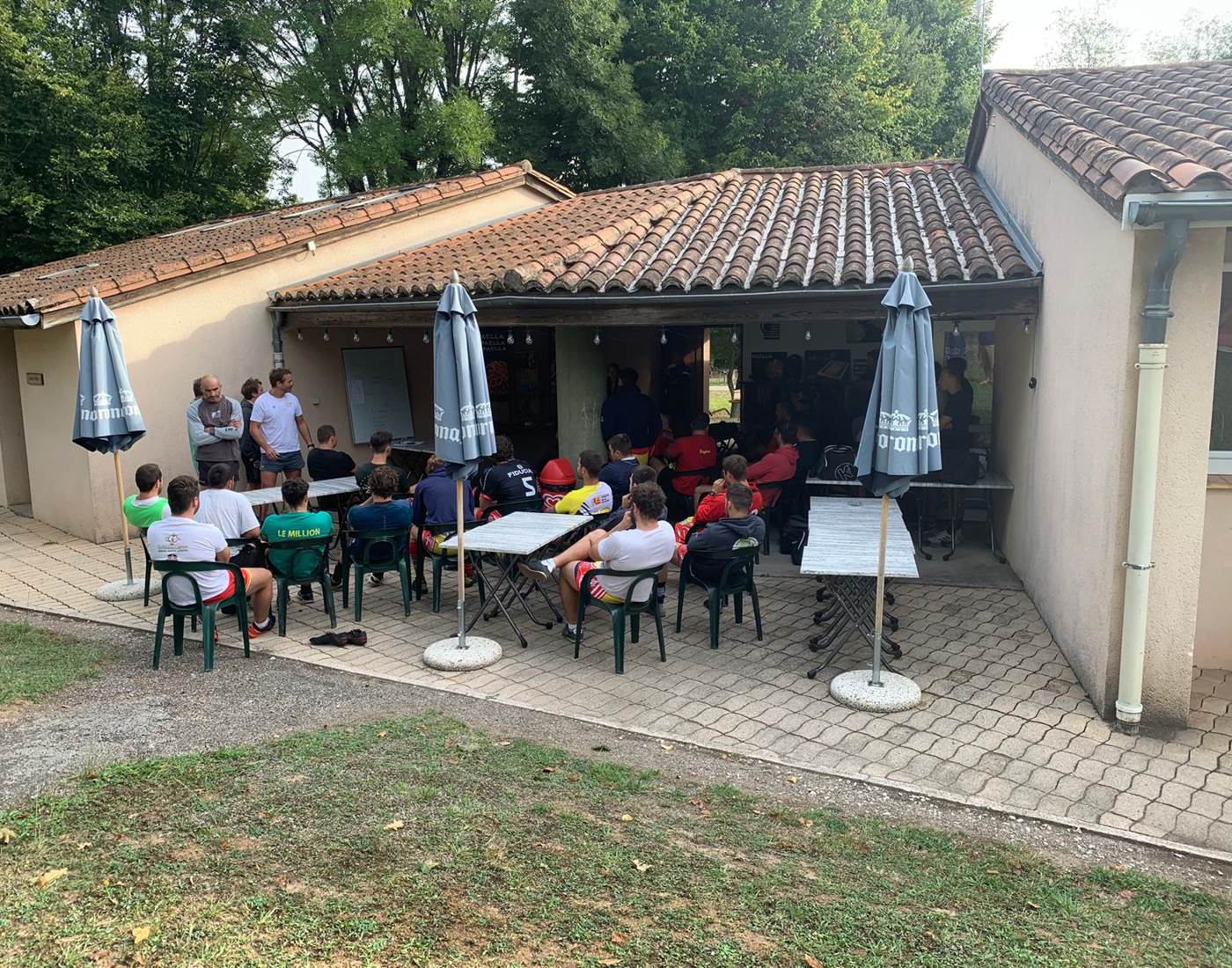 lepetitbois46_Leyme_terrasse couverte