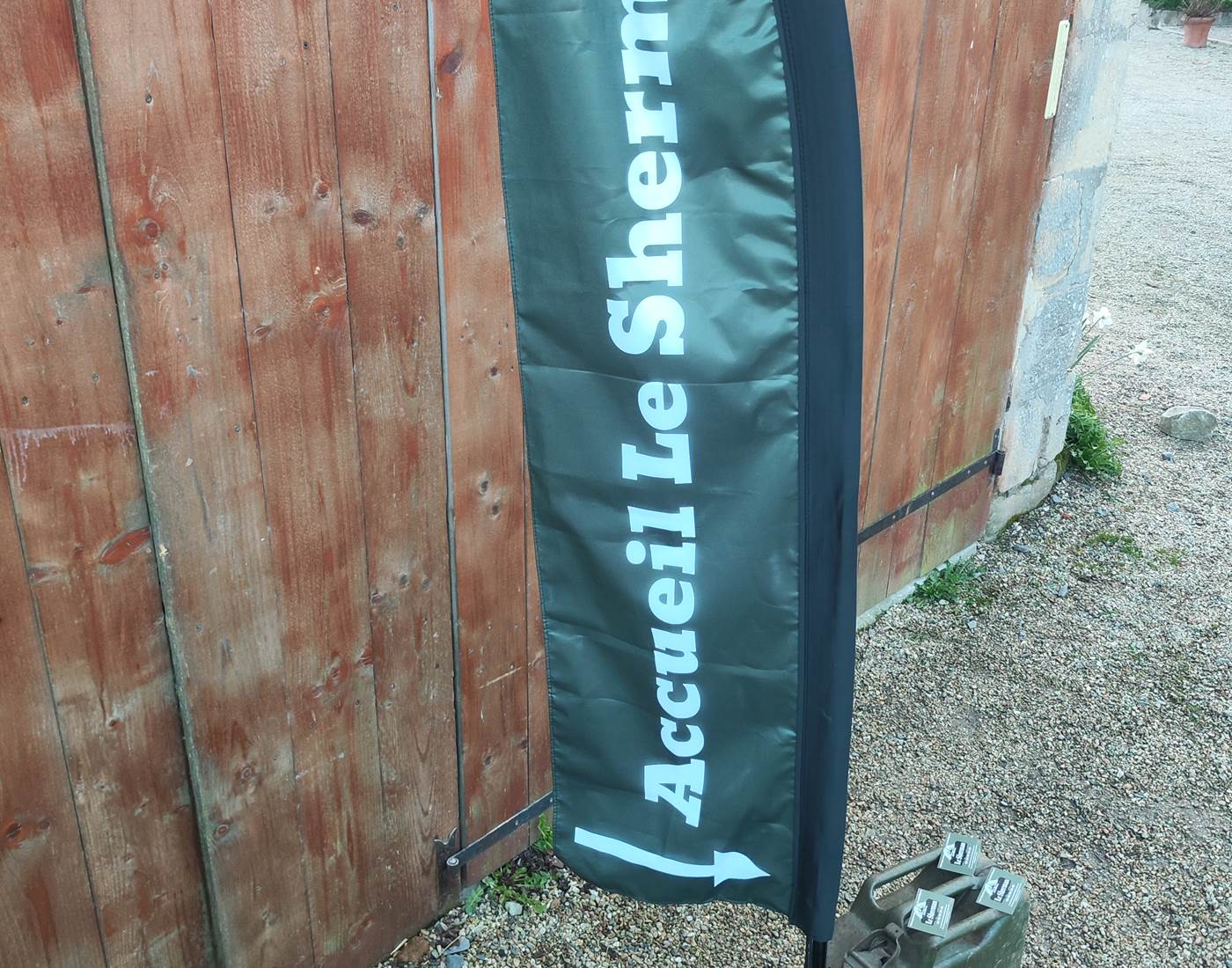 le-sherman-accueil-sur-place-omaha-beach-vert-militaire