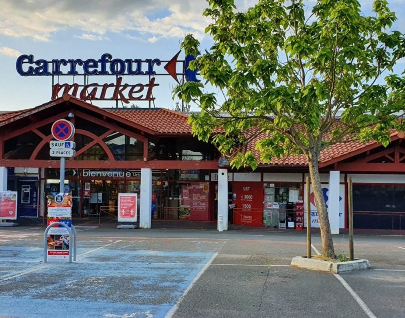 Les courses au Carrefour Urt