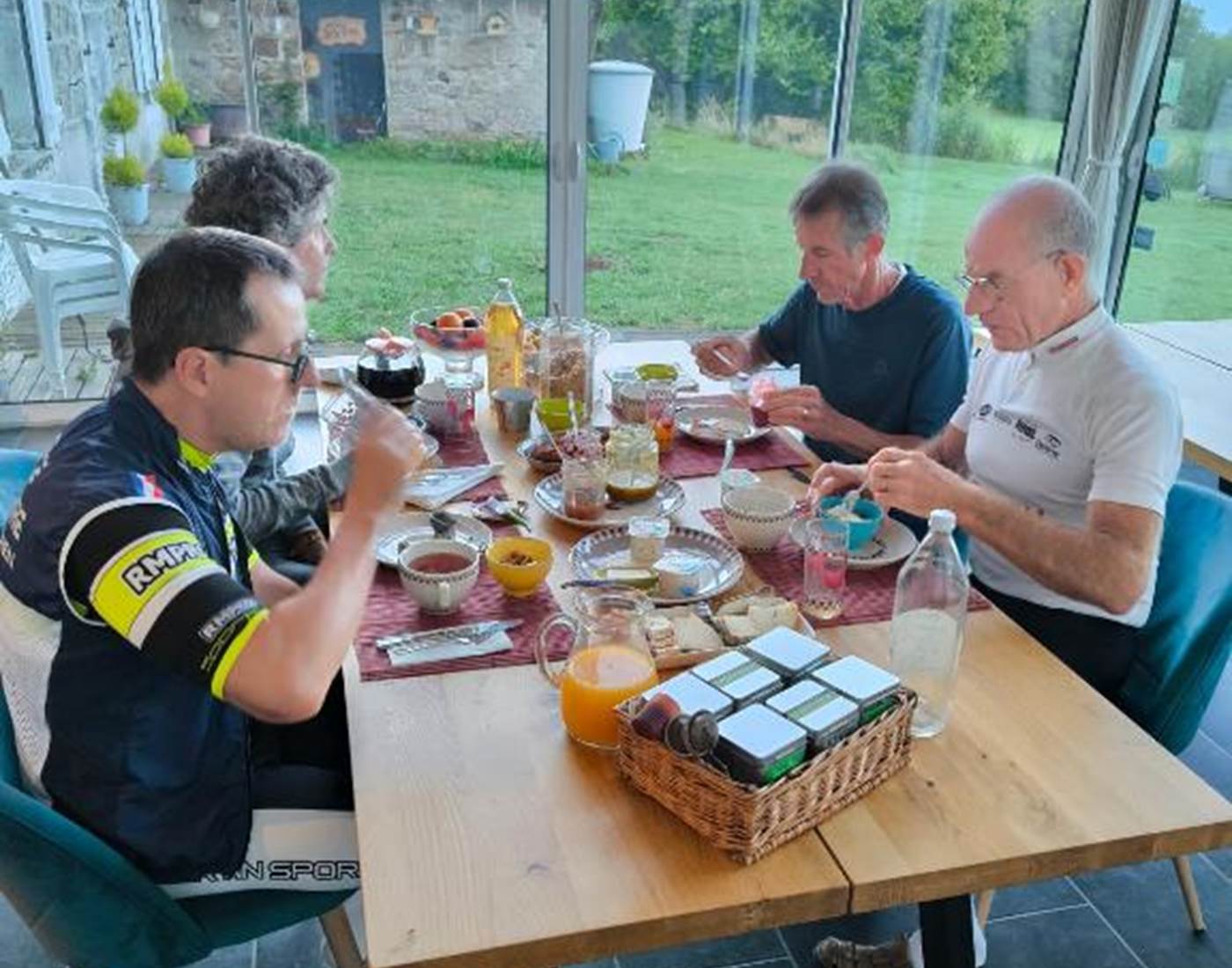 Petit-déjeuner de cyclistes