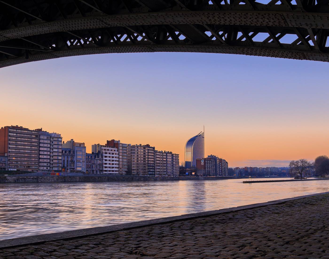 Au fil de l'eau - La Meuse Liège-page