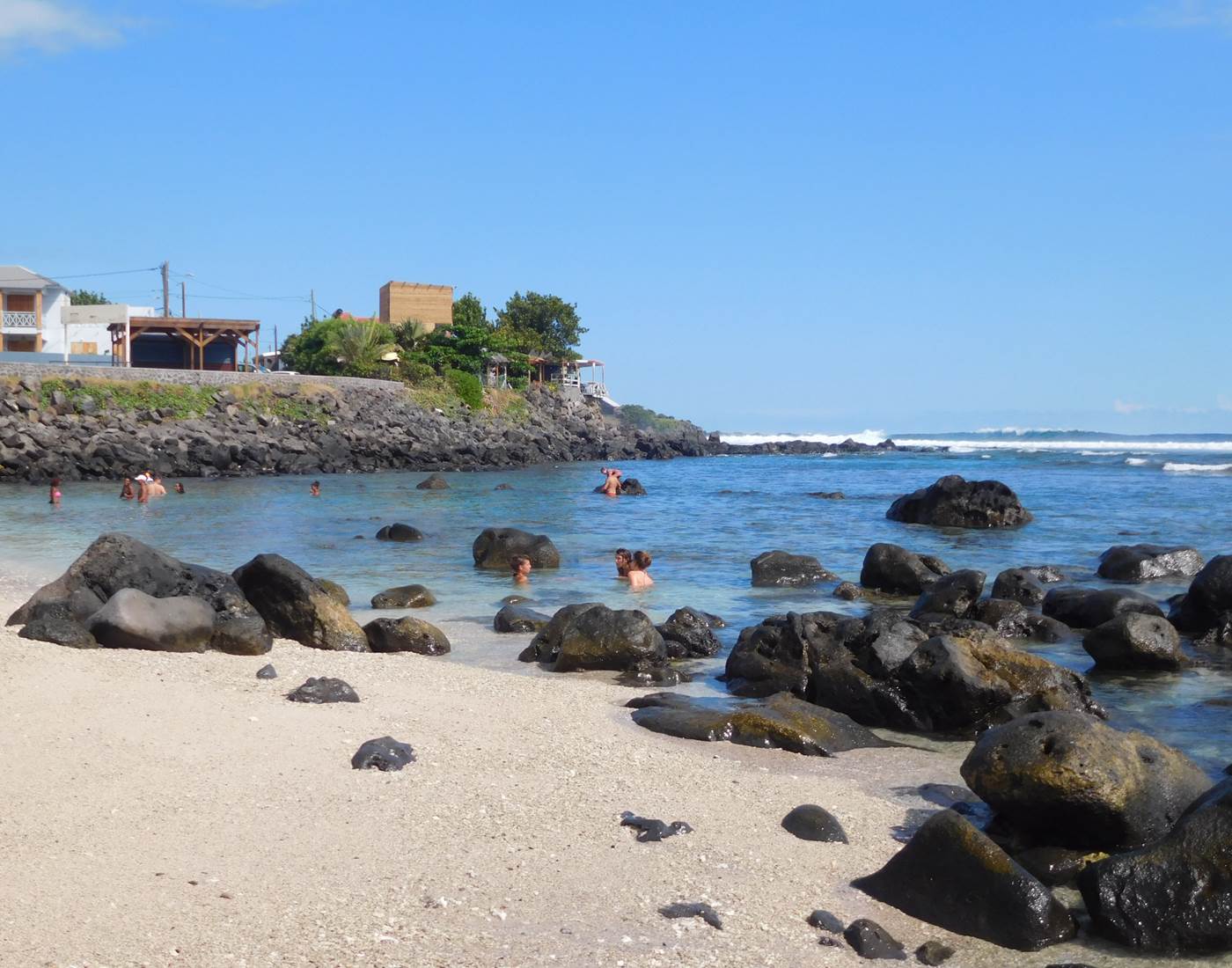 La petite plage de Terre Sainte