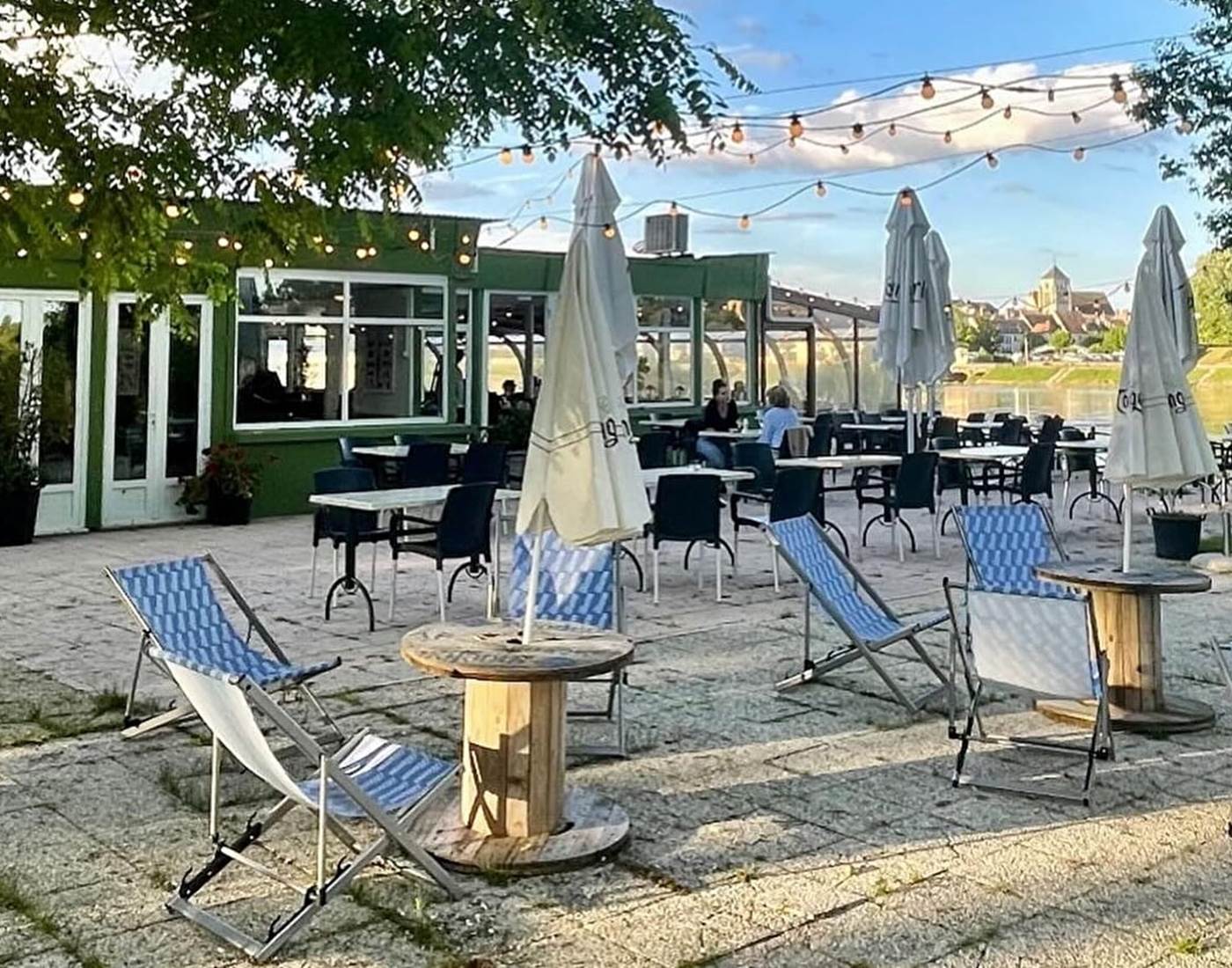 Les Terrasses de l'Ile à Bannay