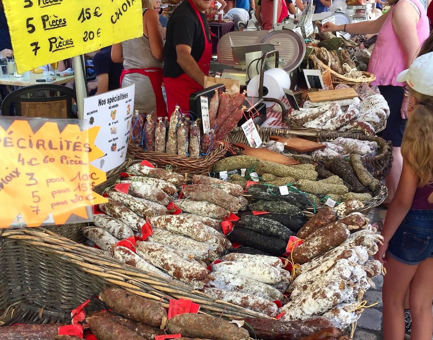 Saint-Antonin-Noble-Val - Le marché aux saveurs