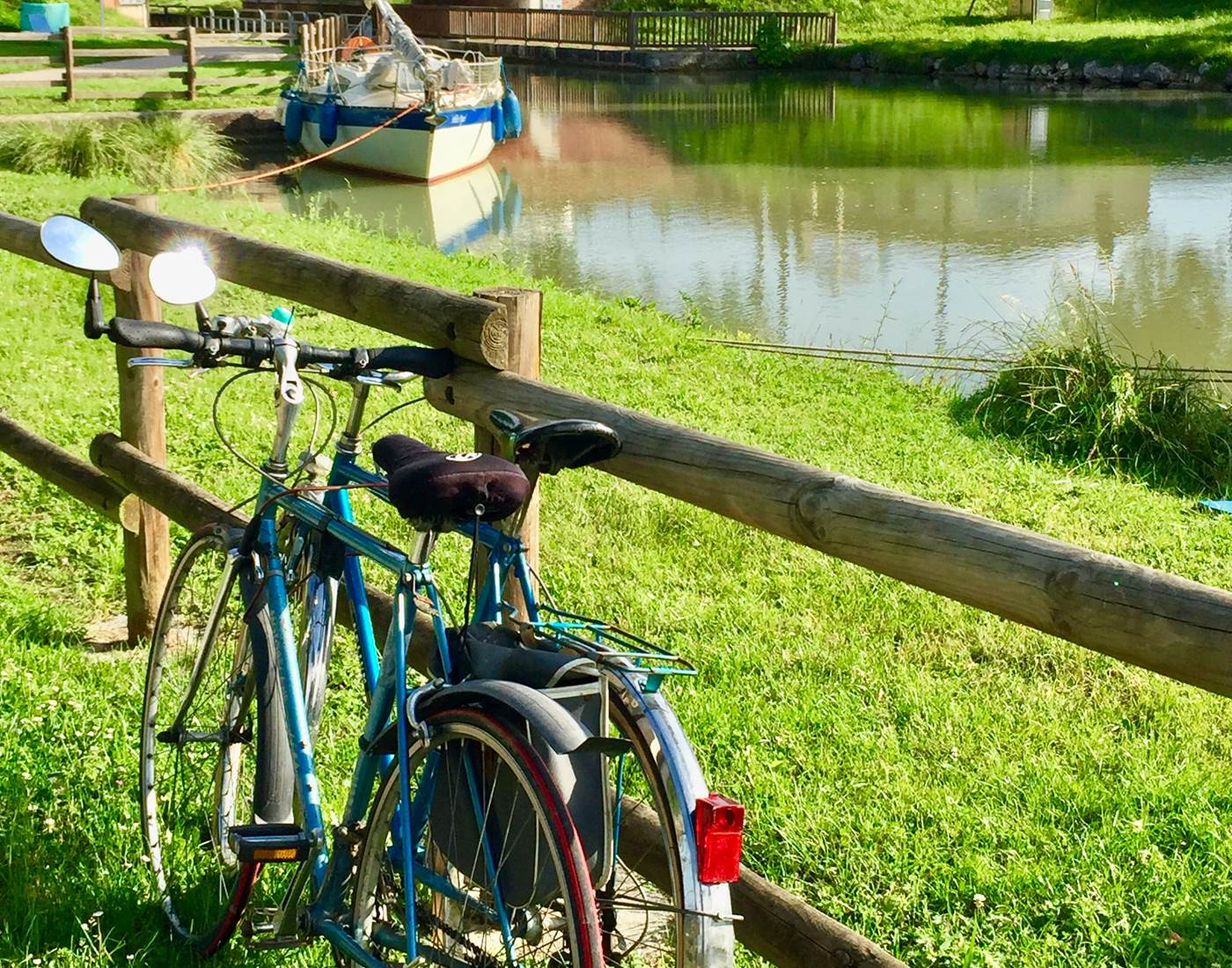 Montech - Le Canal des Deux Mers et la piste cyclable