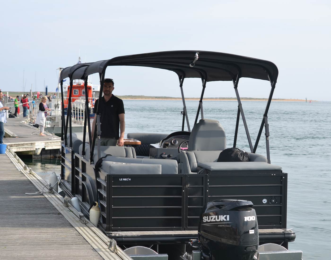 Le Riec'h, sa place au port, cours des quais, ponton visiteur