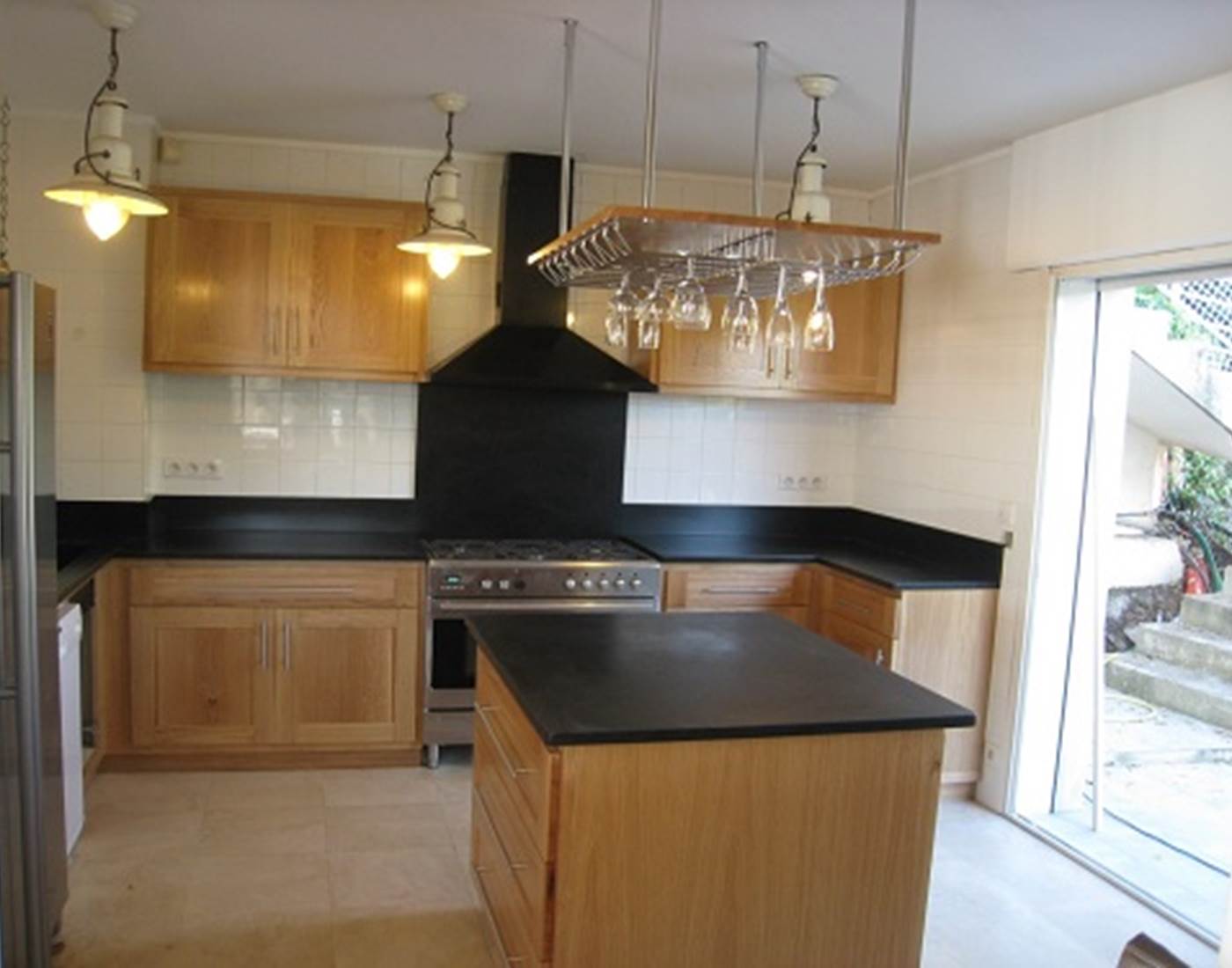 amazing south france riviera villa  open kitchen with terrace