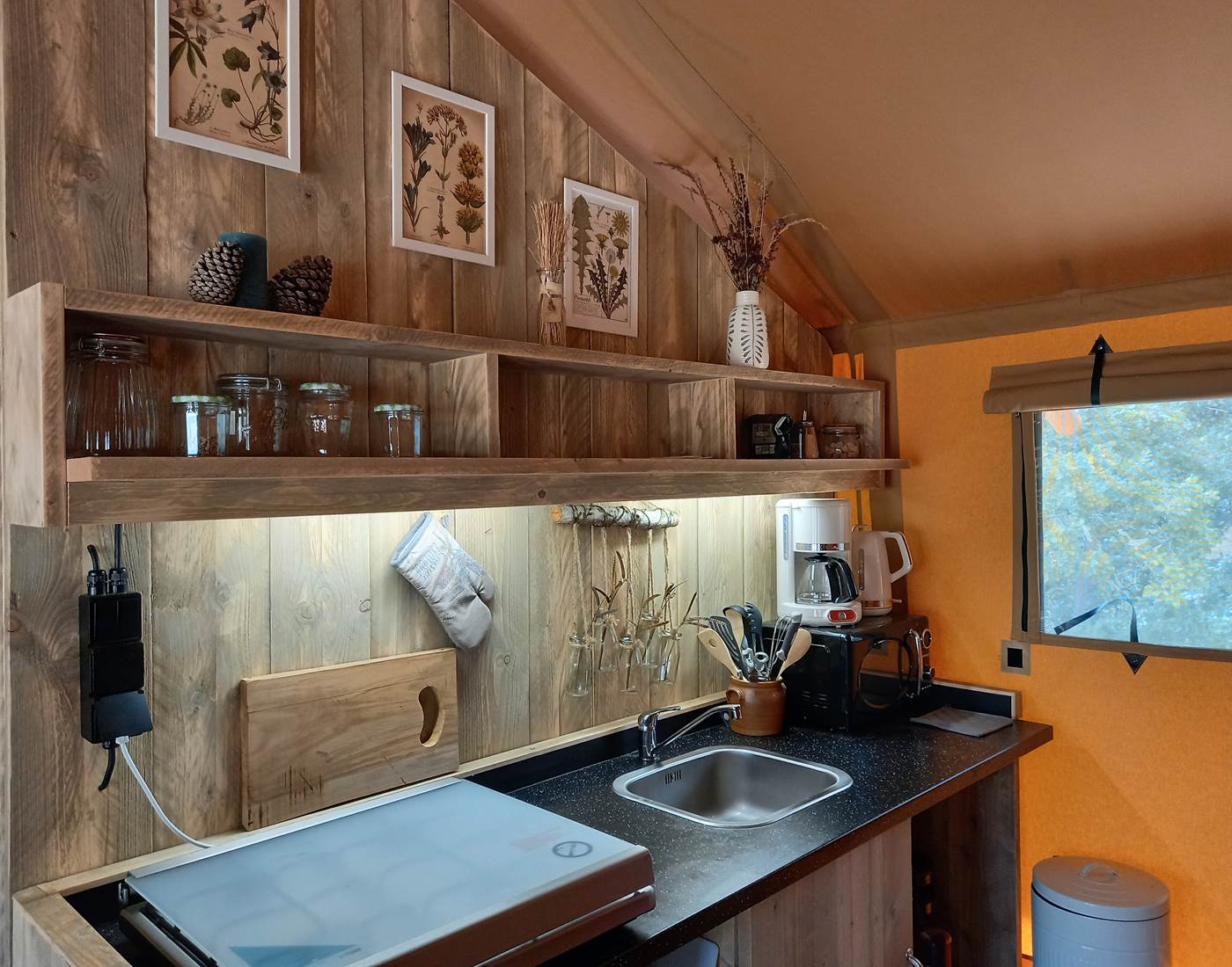 Glamping ecolodge Sunset Hitton Séjours Nature cuisine équipée