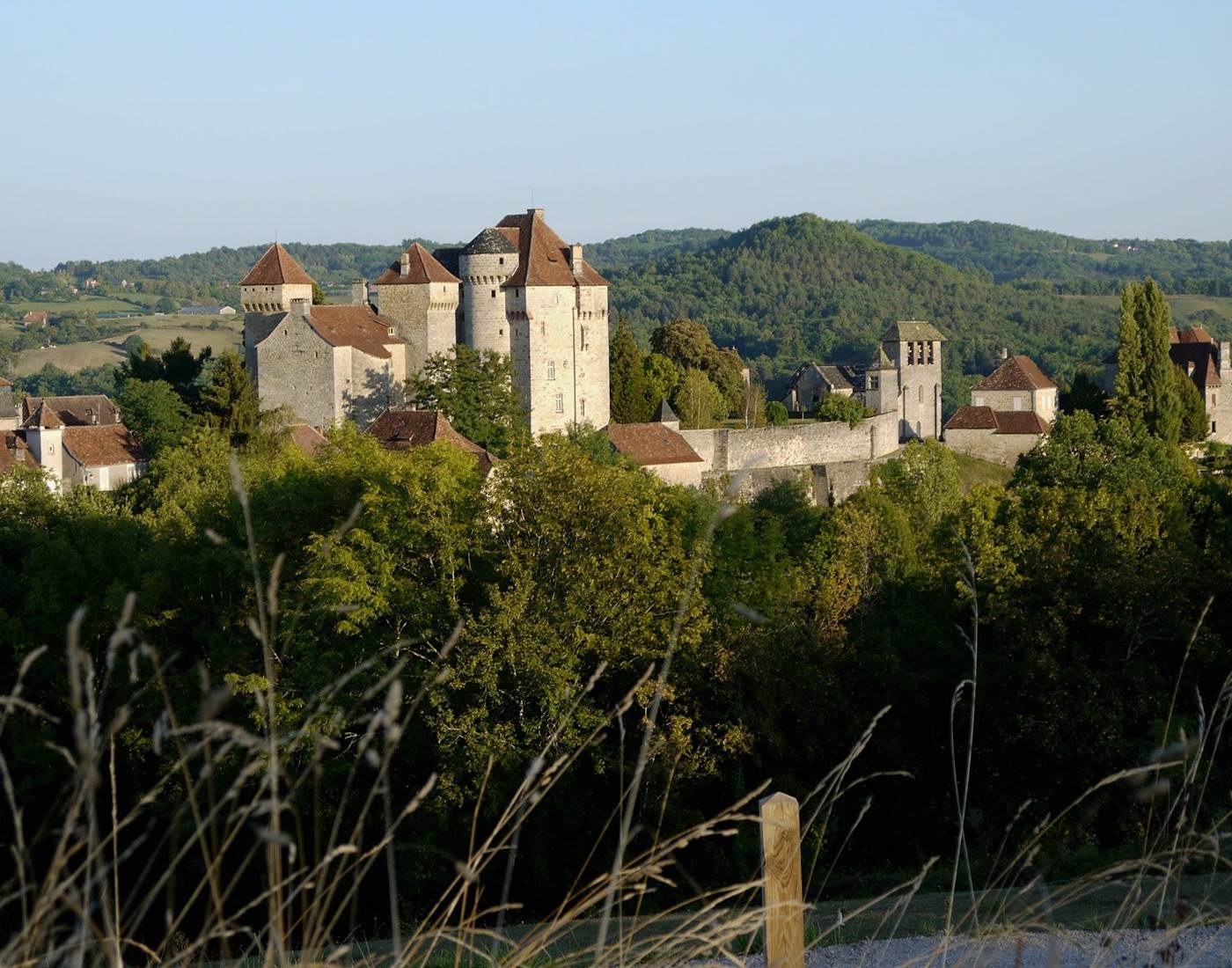 curemonte-vue-sur-les-chateaux