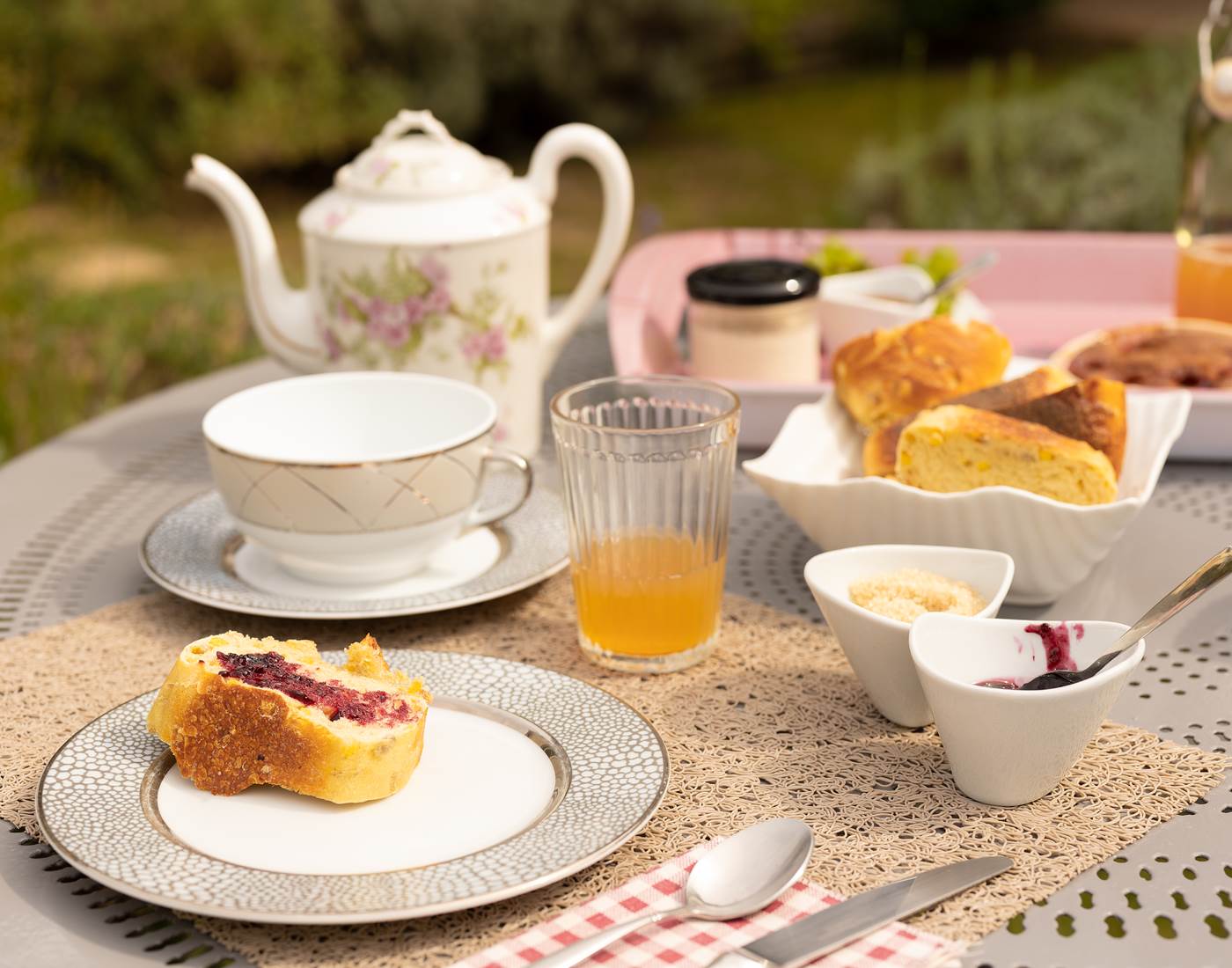 Chambre d'Hôtes L'Éphémère à Limoges - petit dèj !
