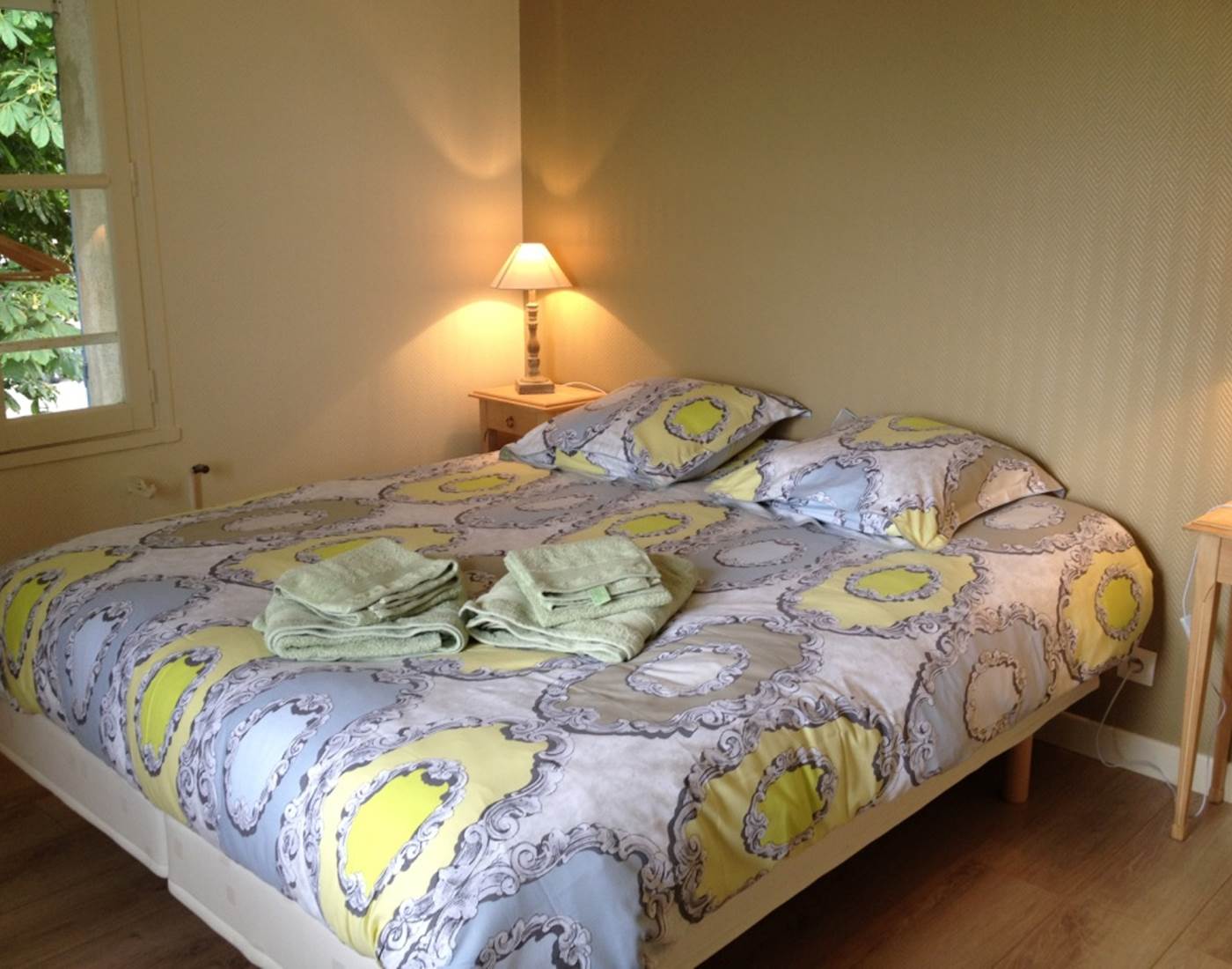 Chambre Taupe lit double