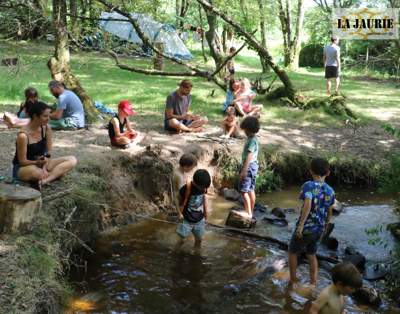 pendant le village des fées