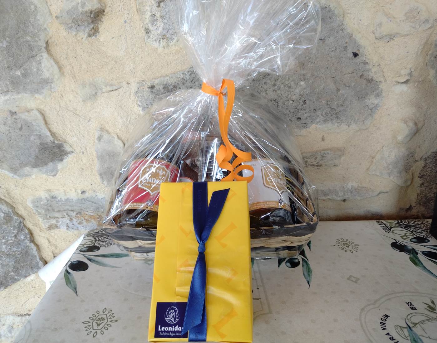 Réservation booking... Se sont des Belges... et ils arrivent avec bières et chocolat 😍😍😍