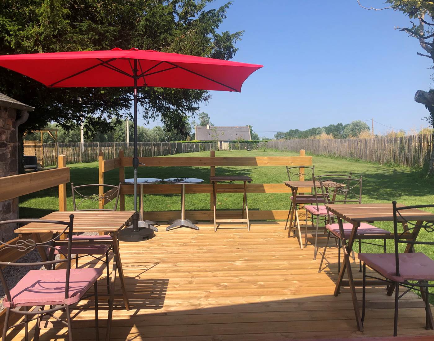 TERRASSE PETIT DEJ EXTERIEUR