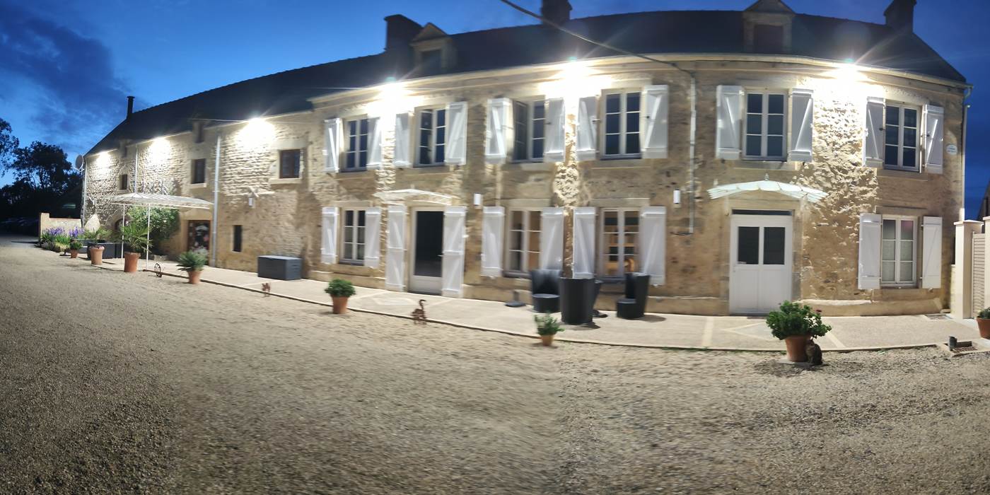normandie-chambre d'hotes-débarquement-chats-d-day-omaha-beach-corp-de-ferme