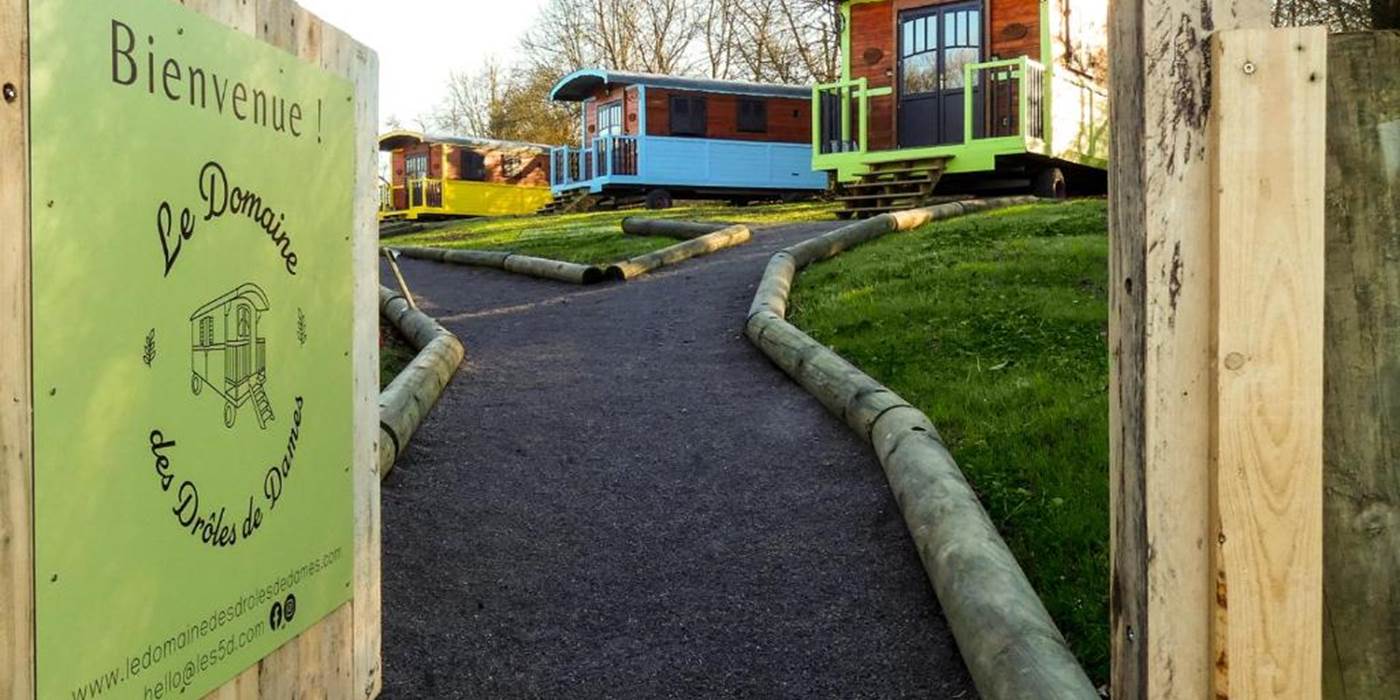 Découvrez une escapade unique à Buding, Moselle : séjournez dans nos roulottes d'hébergement insolite près de Thionville !