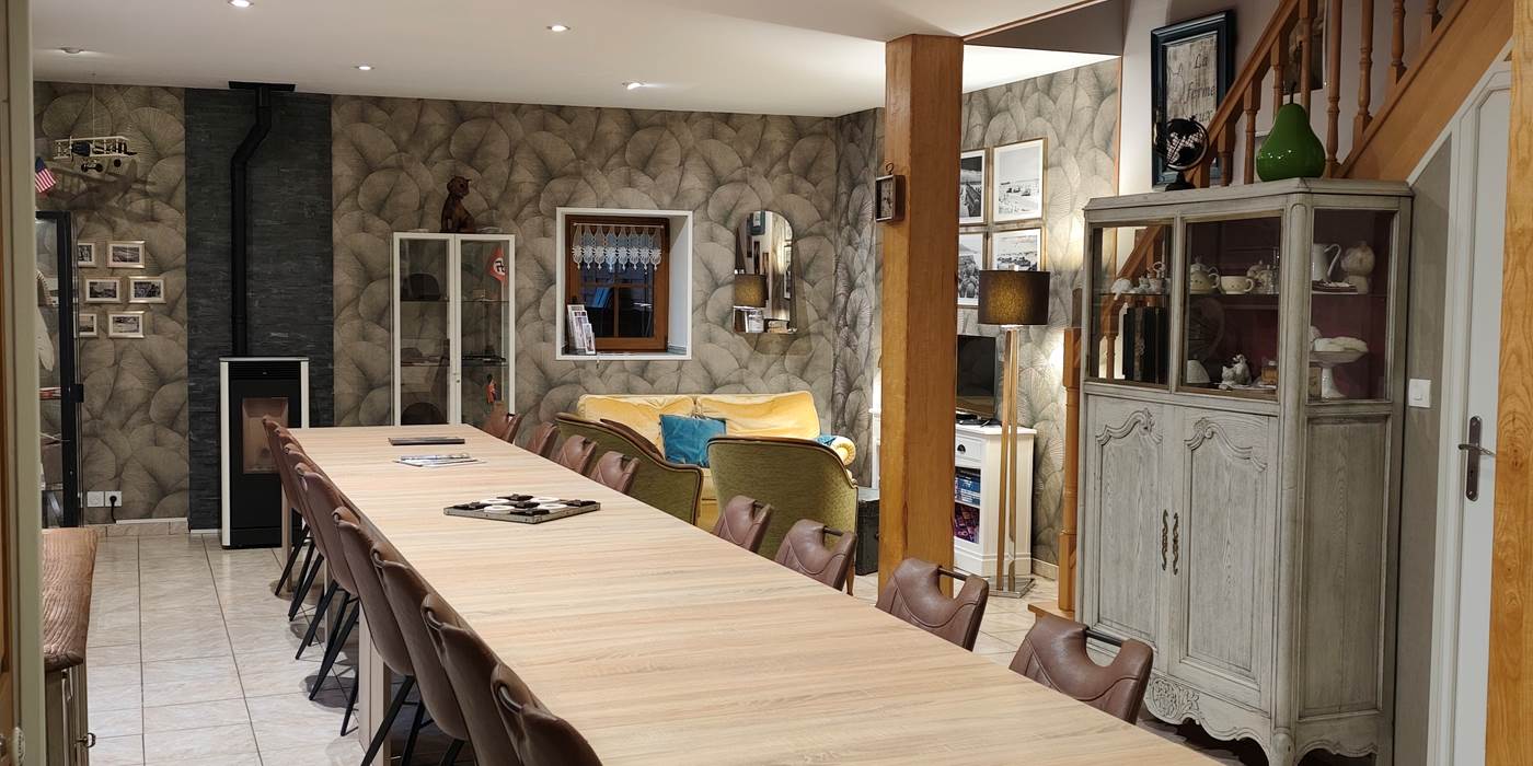 petit-déjeuner-inclus-gourmand-maison-copieux-traditionnel-produits locaux