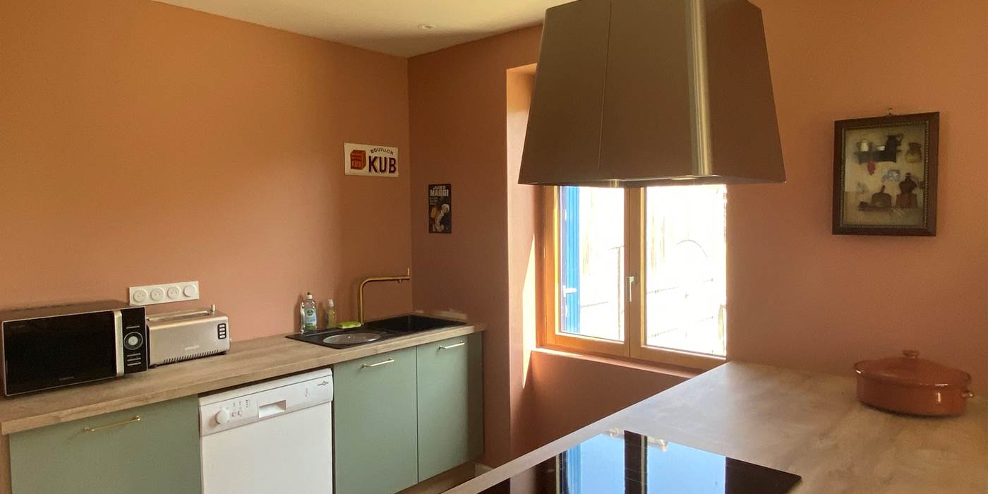 cuisine-pratique-moderne-la-perruche-chambre-hotes-normandie