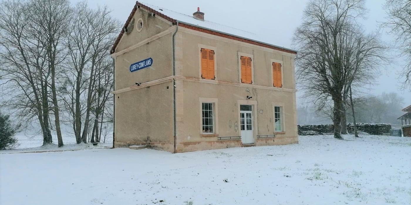 La Gare de Lurey Conflans, gîte et hébergements insolites en Champagne