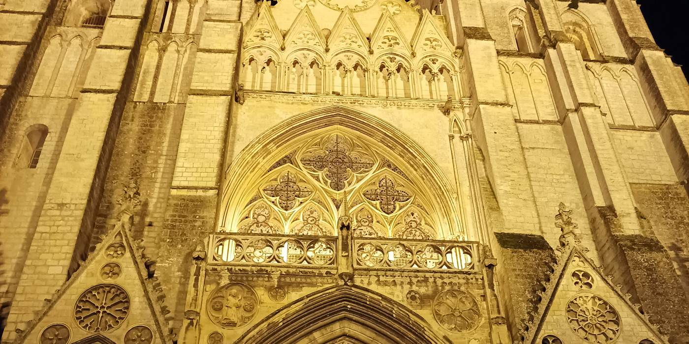 bayeux-cathédrale-tapisserie-patrimoine-centre-historique