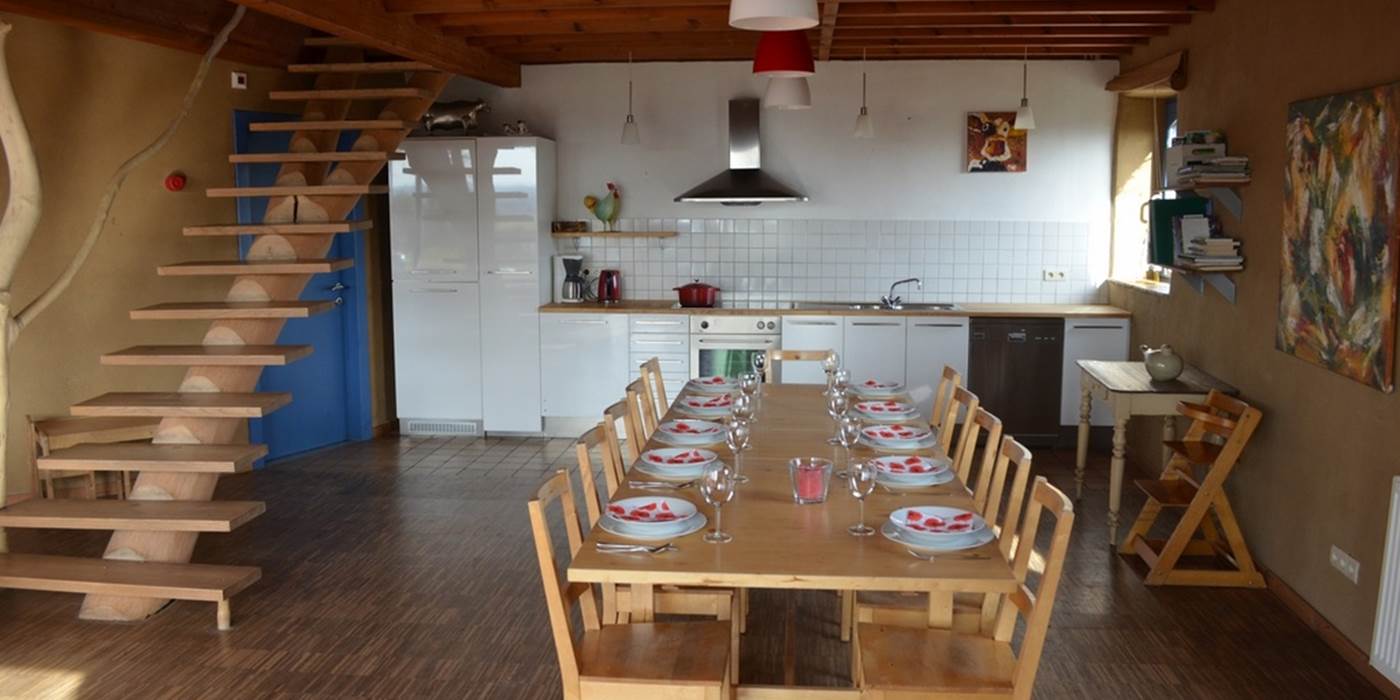 gite 12 personnes, espace rez de chausée spacieux avec vue champêtre